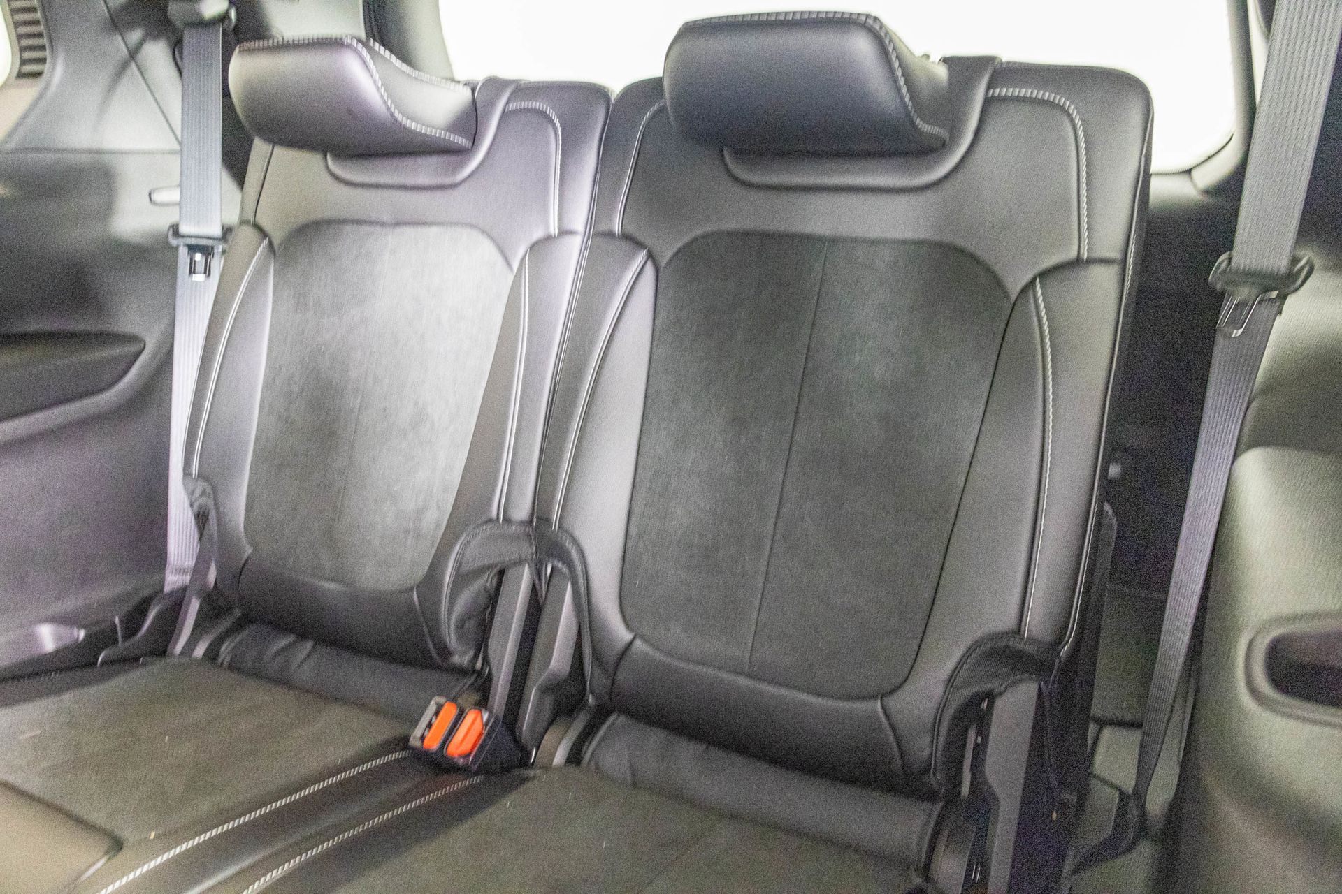 2025 JEEP GRAND CHEROKEE L - Image 31