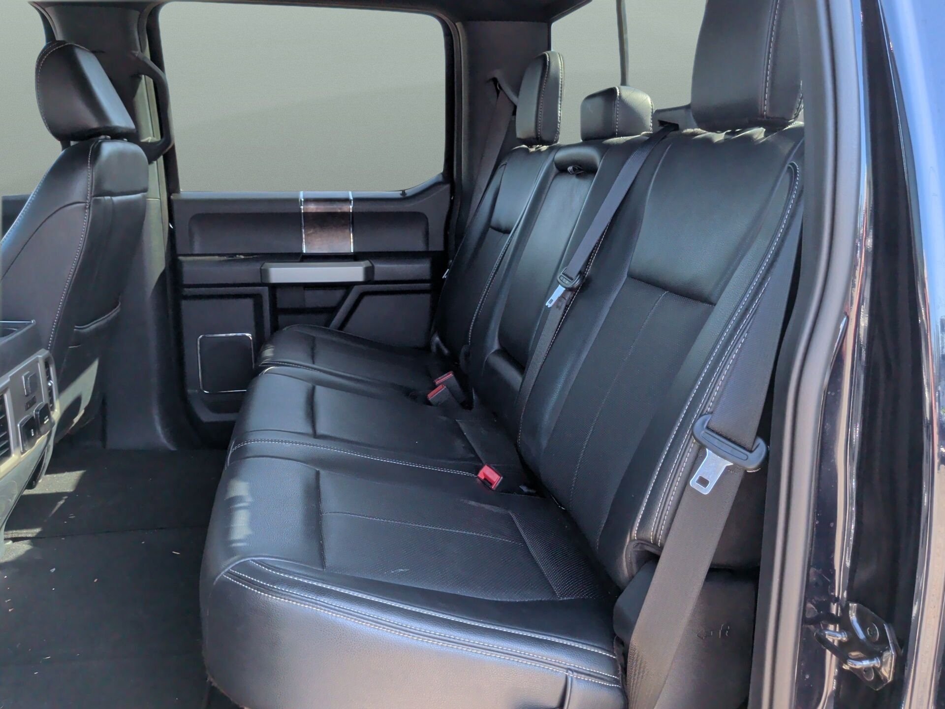 2022 Ford F-250SD Lariat - 10
