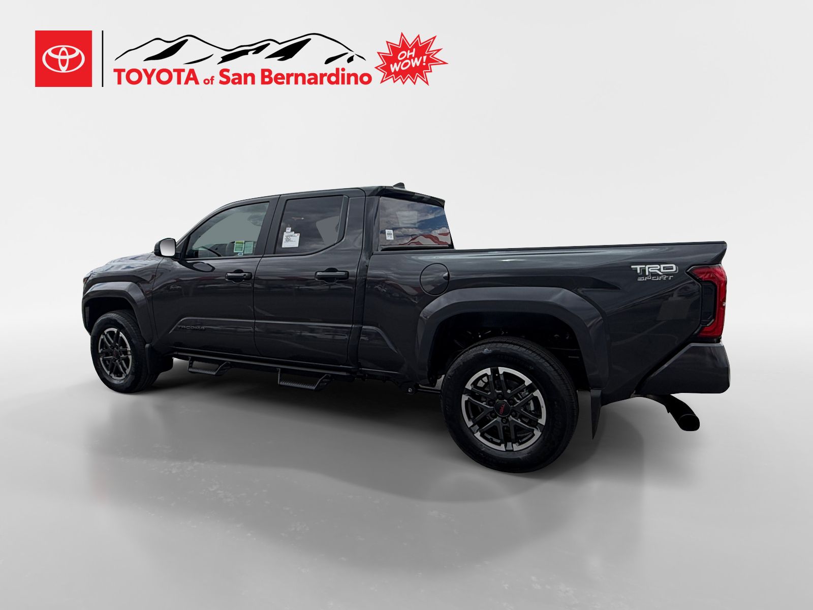 View vehicle photo 3