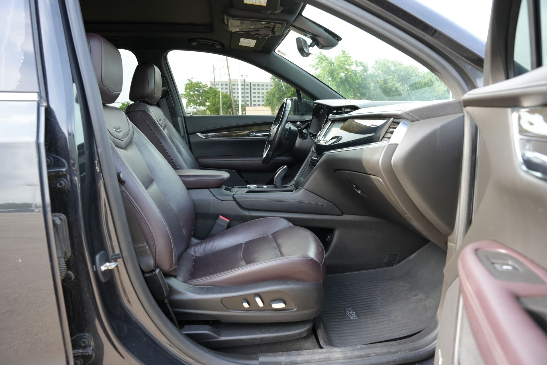 2020 Cadillac XT6 Premium Luxury Black at AutoSavvy Houston Northwest