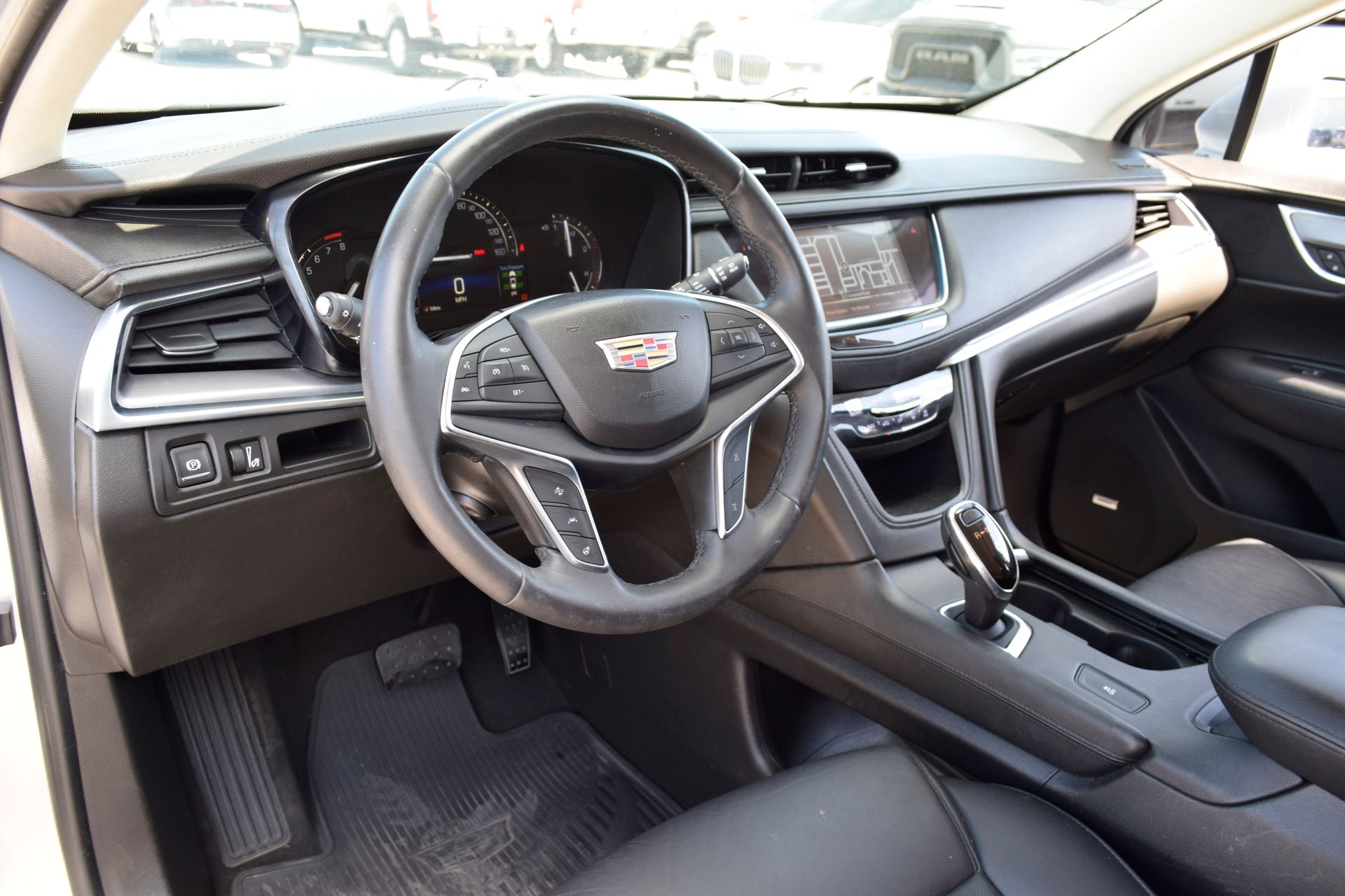 2018 Cadillac XT5 Luxury Silver at DeMontrond Ford