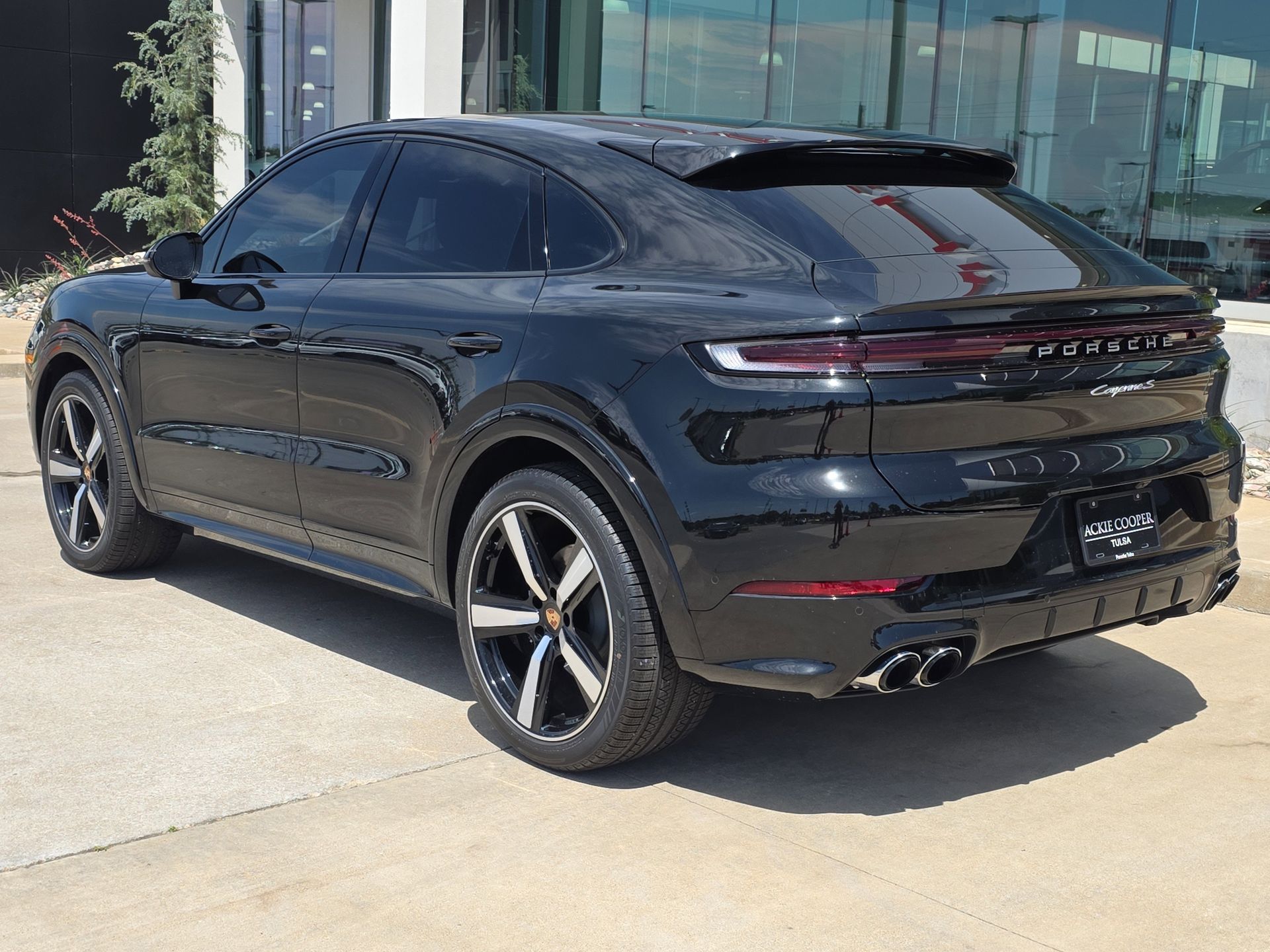 View vehicle photo 3