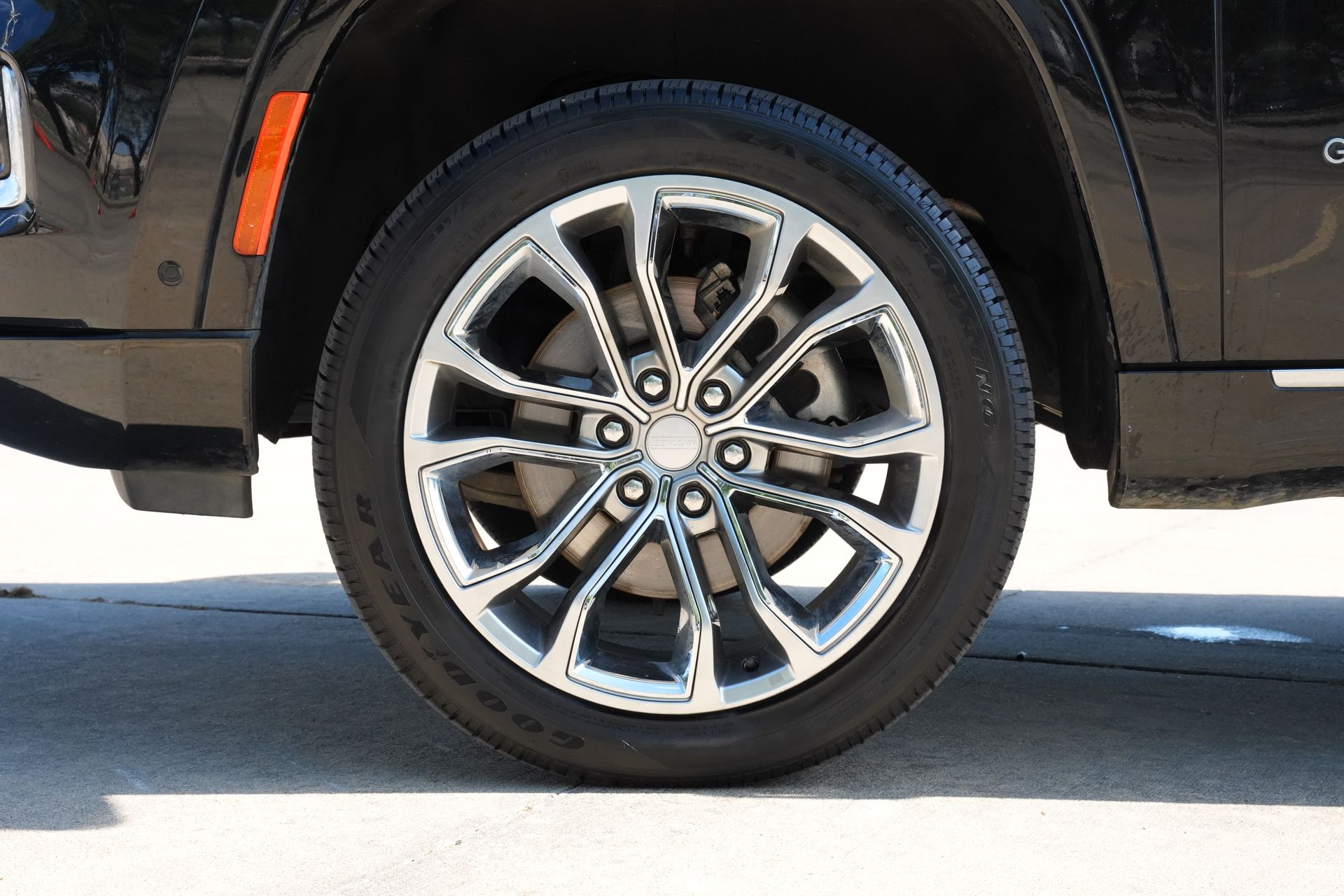 2022 Jeep Grand Wagoneer Series II Black at River Oaks CDJR