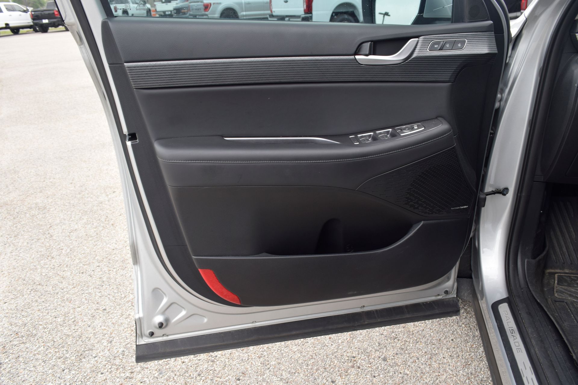 2023 Hyundai Palisade Limited Silver at Shottenkirk Kia Fort Bend