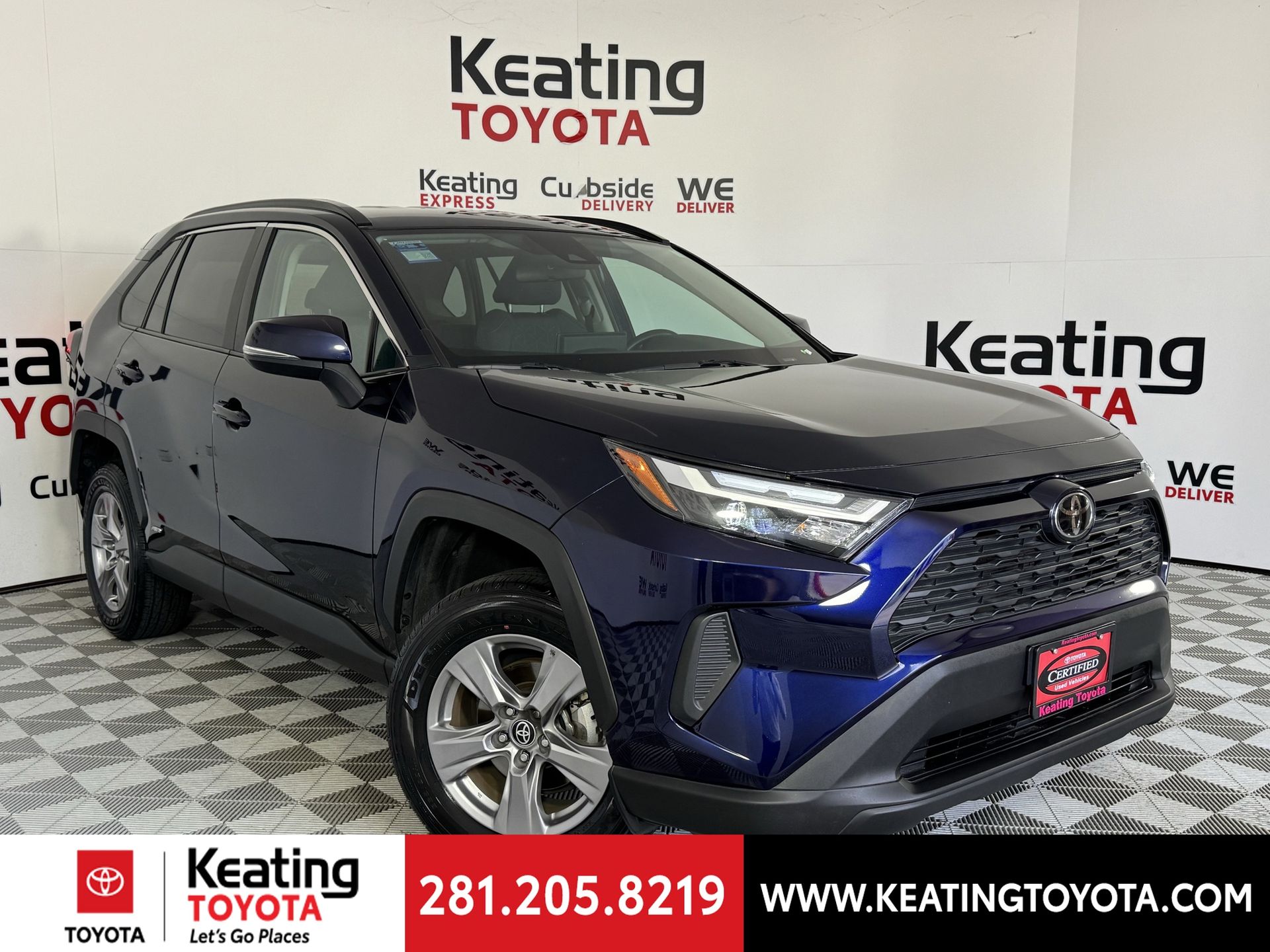 View vehicle photo 2