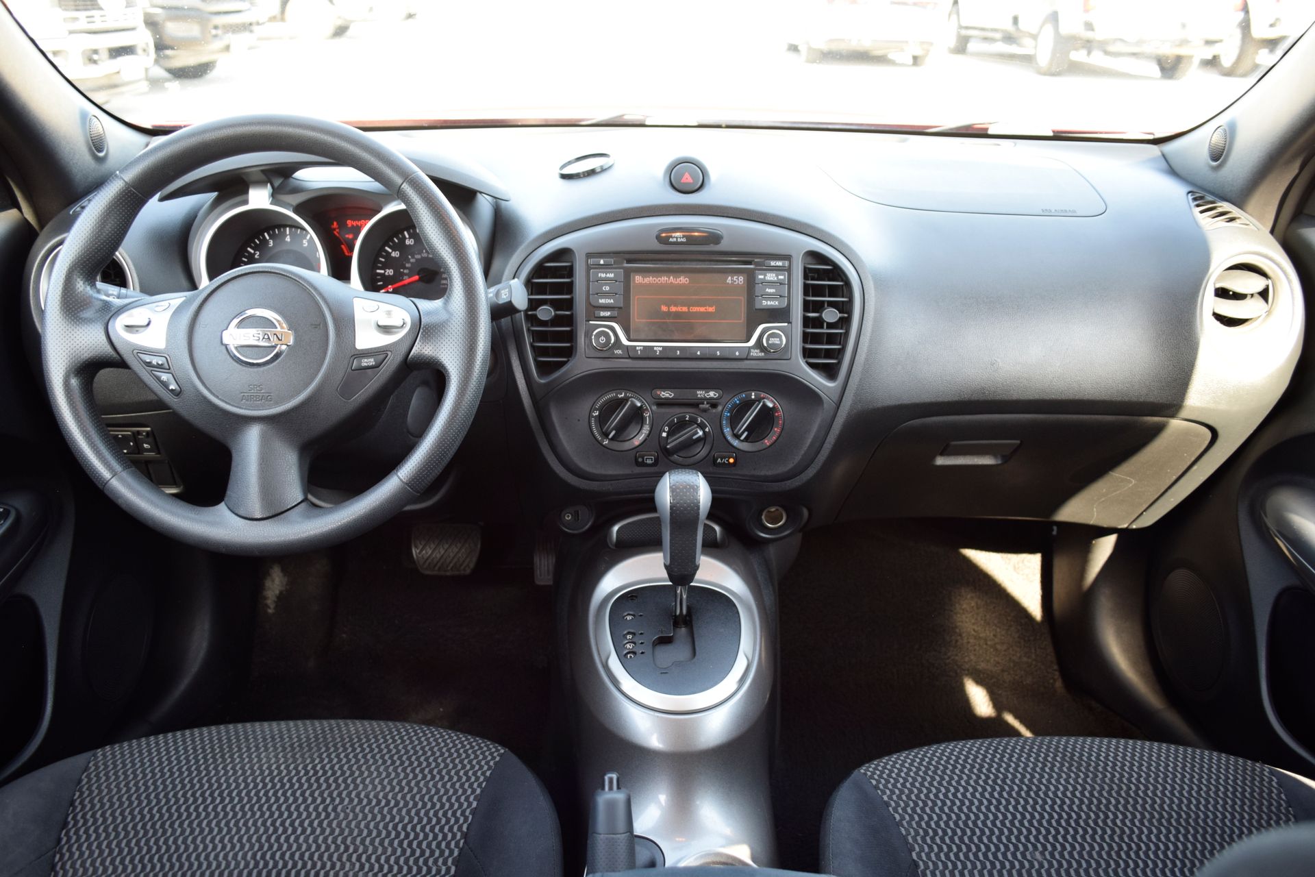 2015 Nissan Juke S - 4