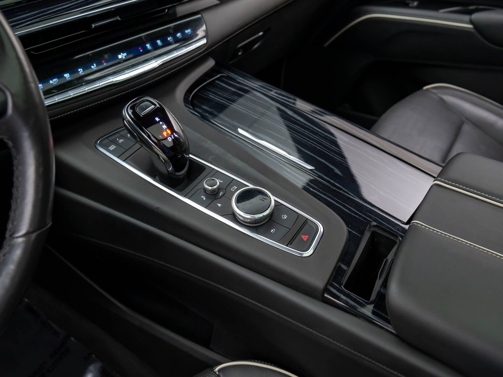 2023 Cadillac Escalade Sport photo