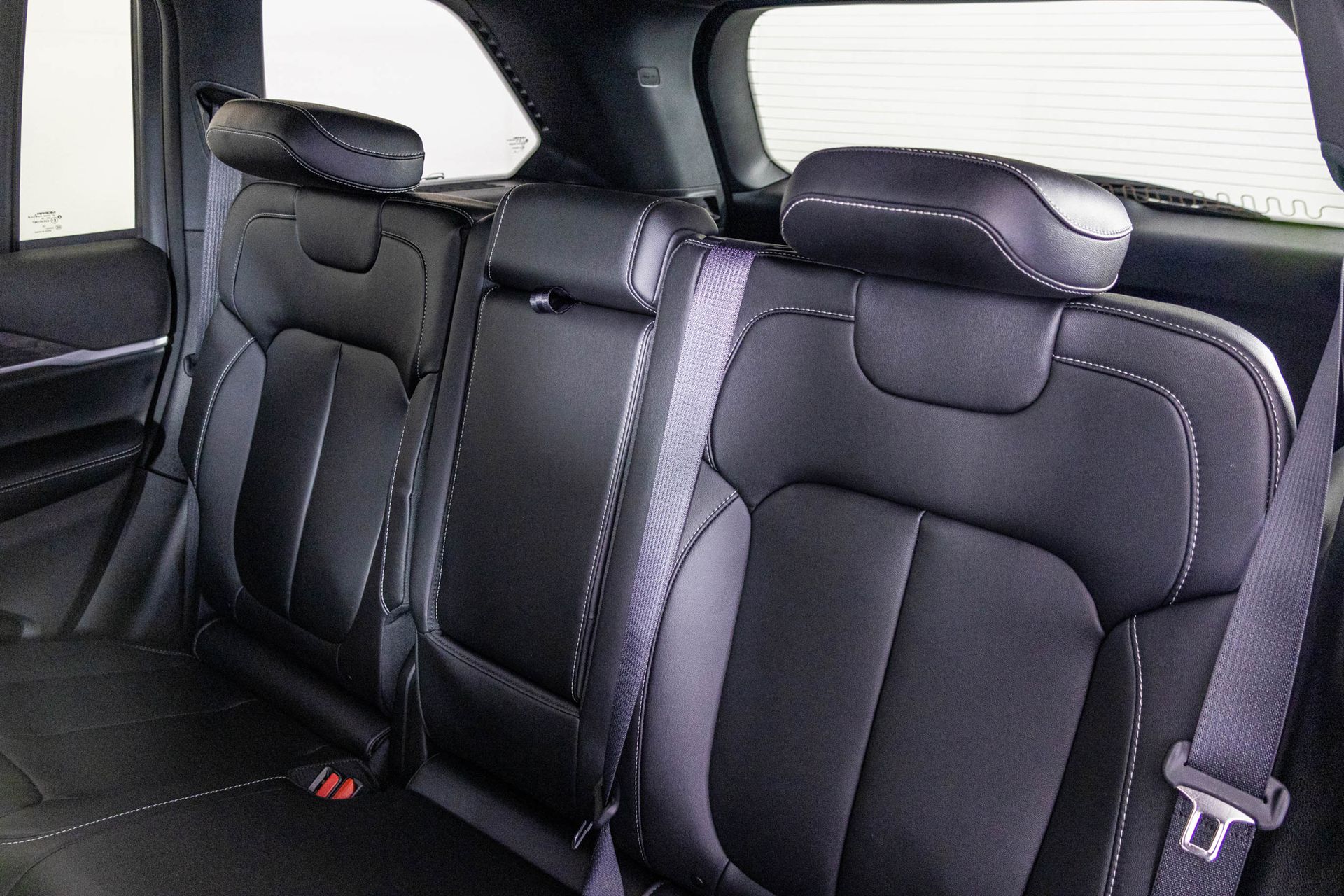 2025 JEEP GRAND CHEROKEE - Image 34