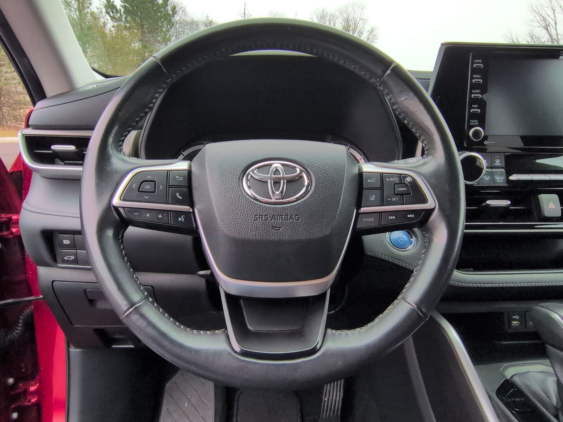 used 2022 Toyota Highlander Hybrid car, priced at $27,940