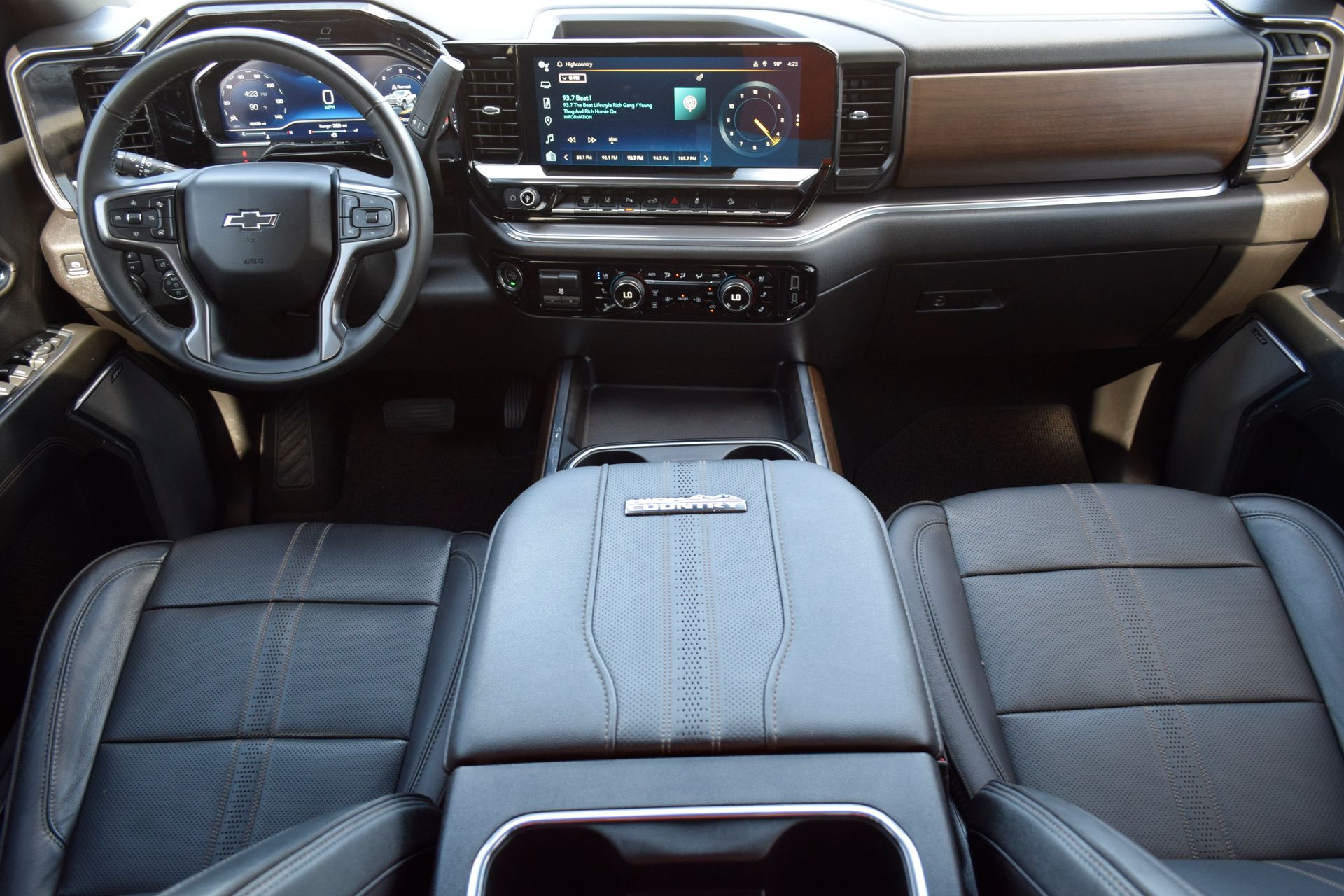 2024 Chevrolet Silverado 2500HD High Country Black at Monument Chevrolet