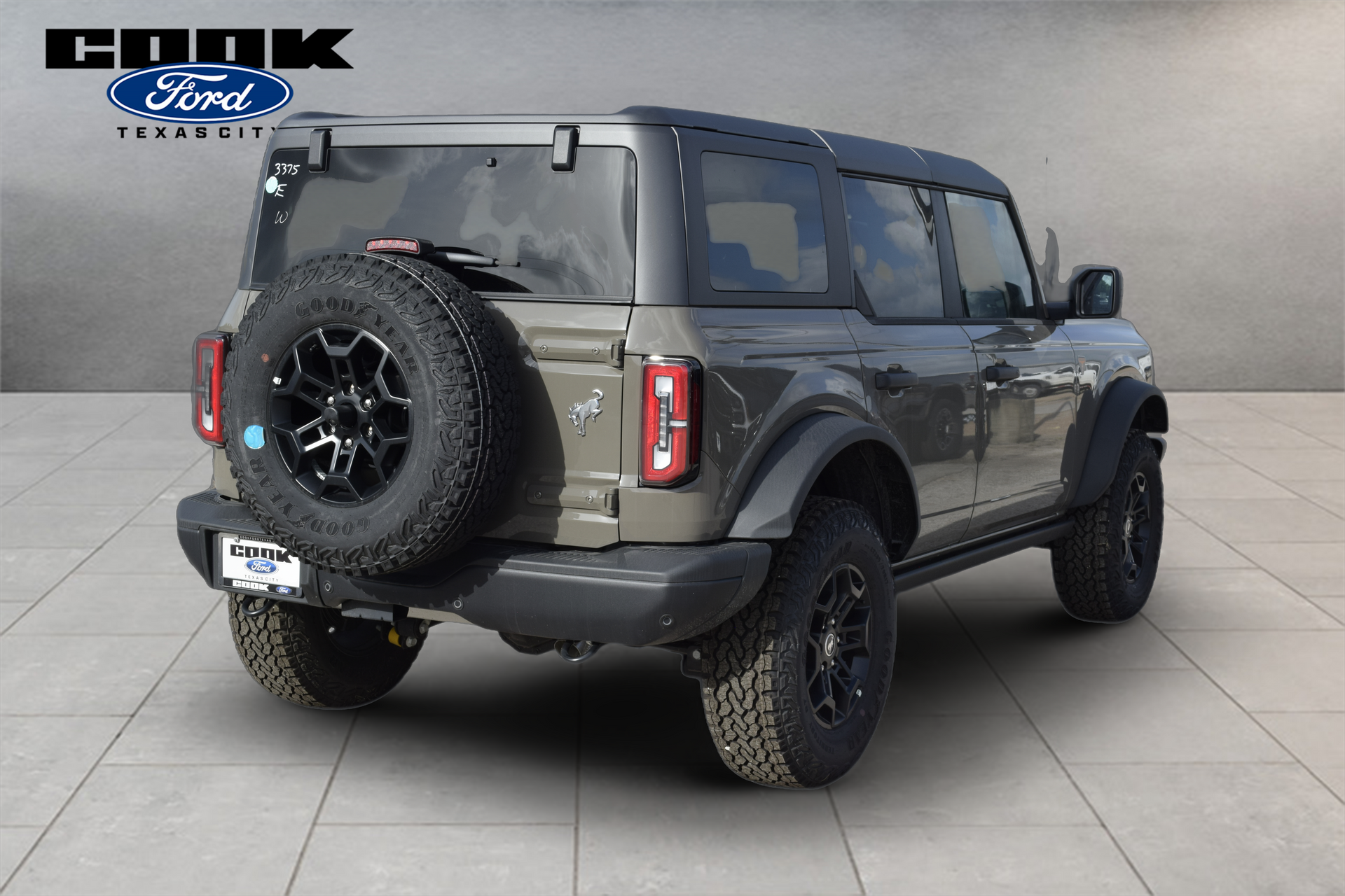 2026 Ford Bronco Badlands Gray at Big Star Chrysler Jeep Dodge Ram 