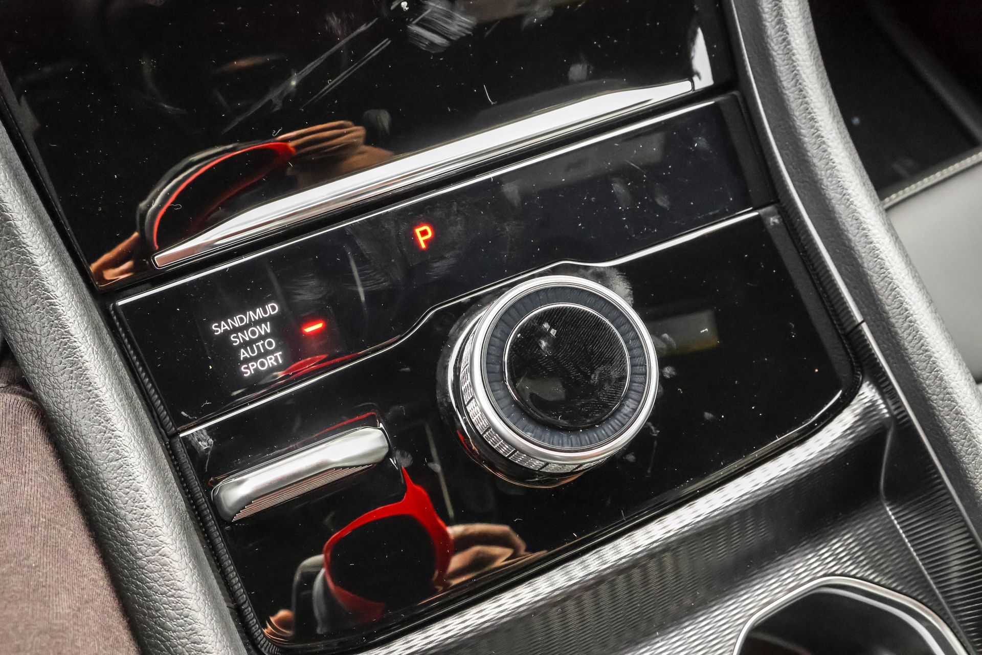 2025 JEEP GRAND CHEROKEE - Image 20