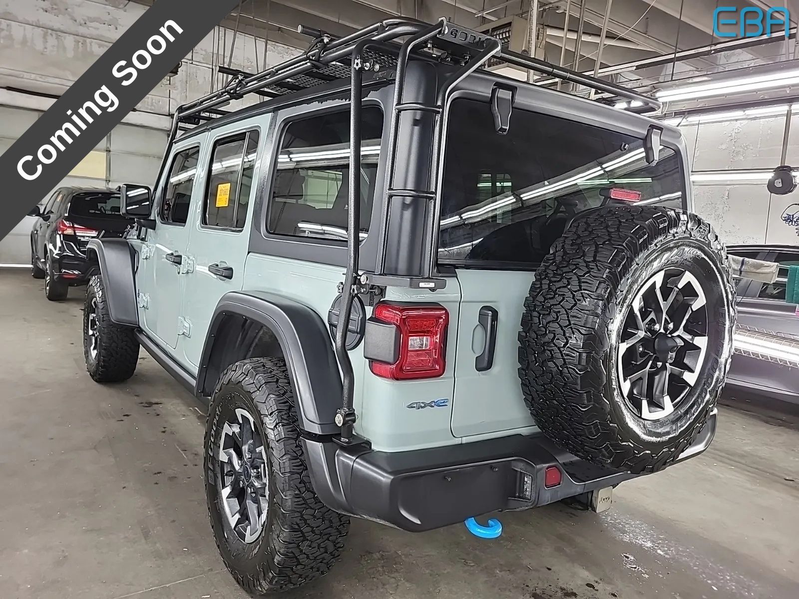 View vehicle photo 4