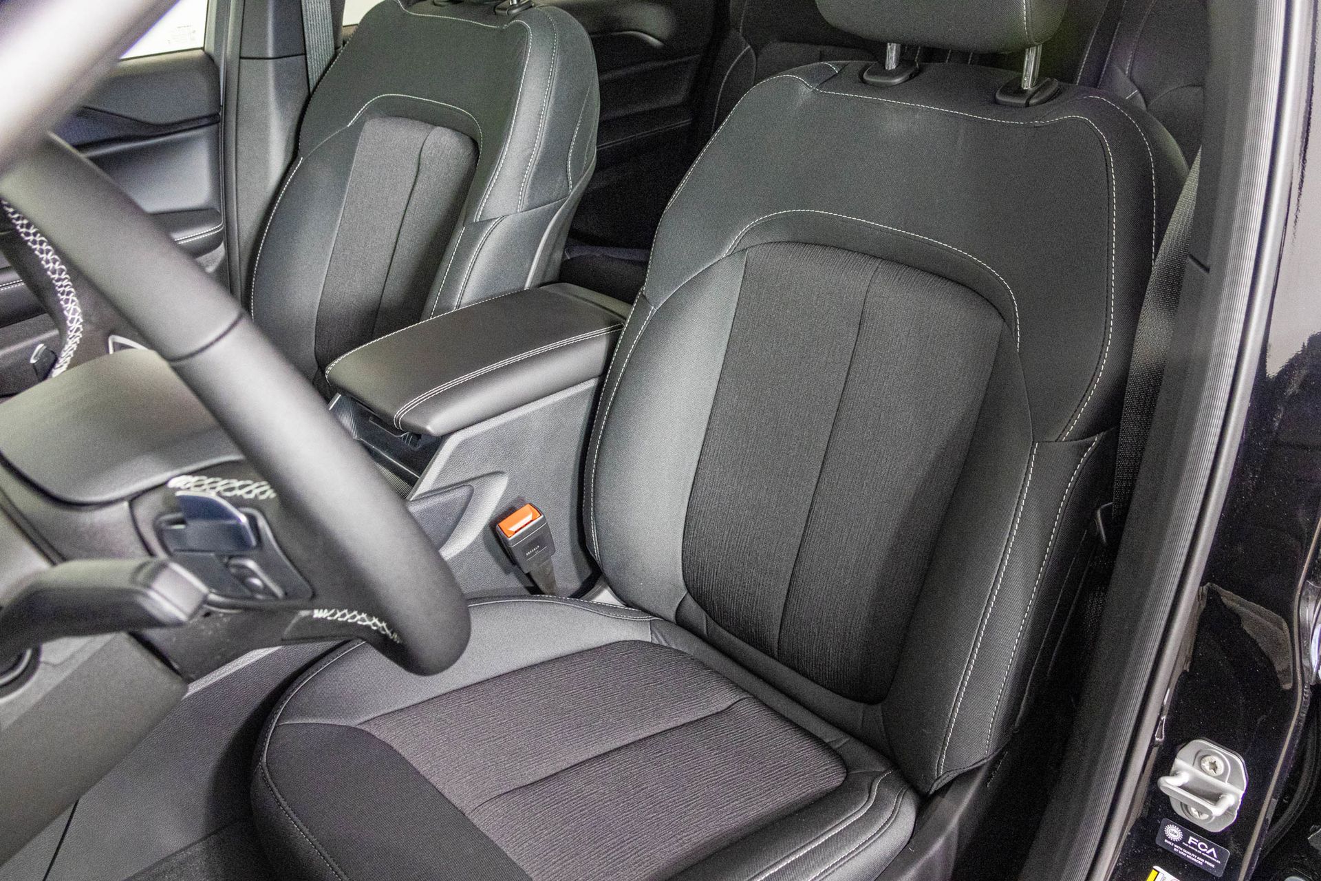 2025 JEEP GRAND CHEROKEE L - Image 17