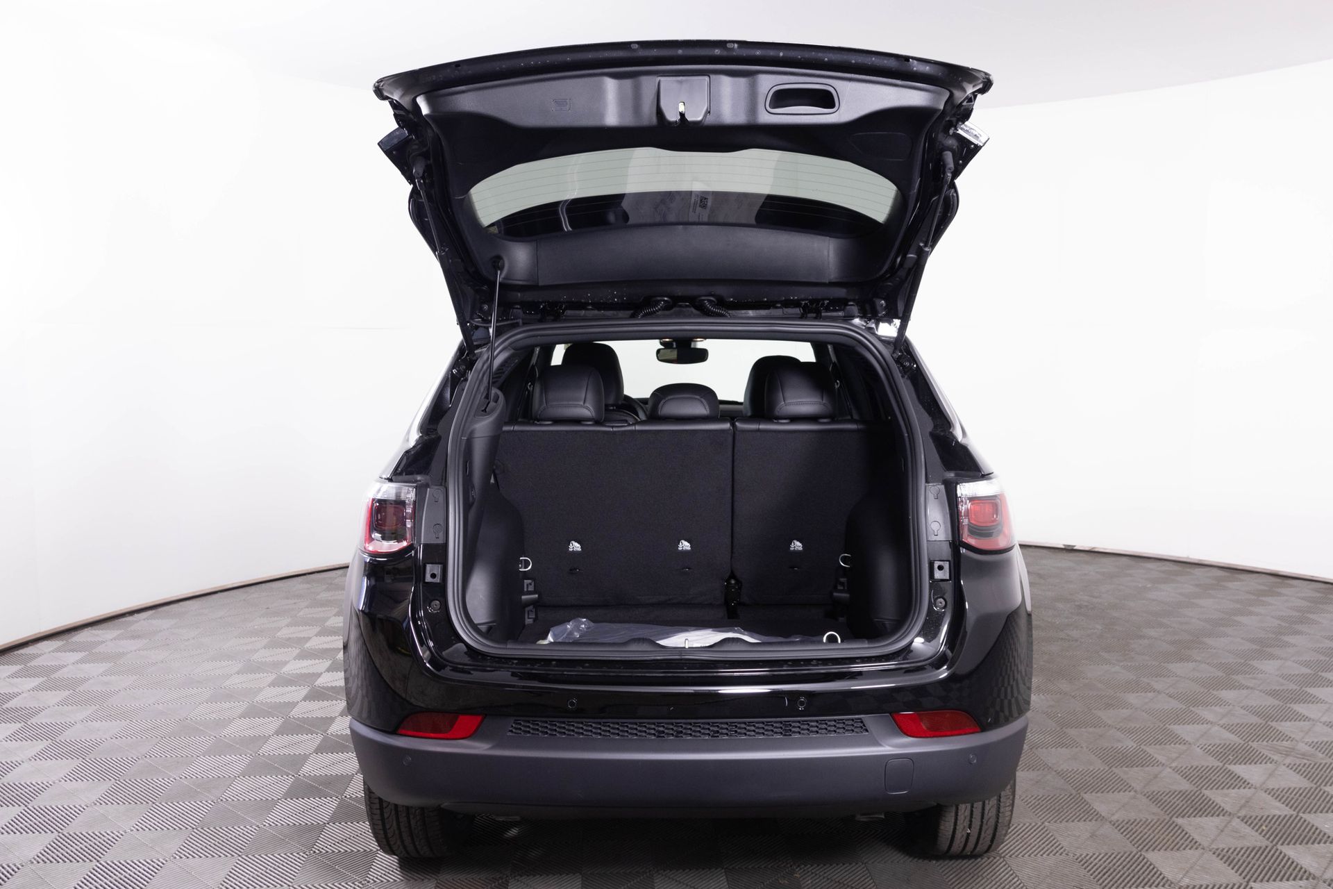 2026 JEEP COMPASS - Image 32