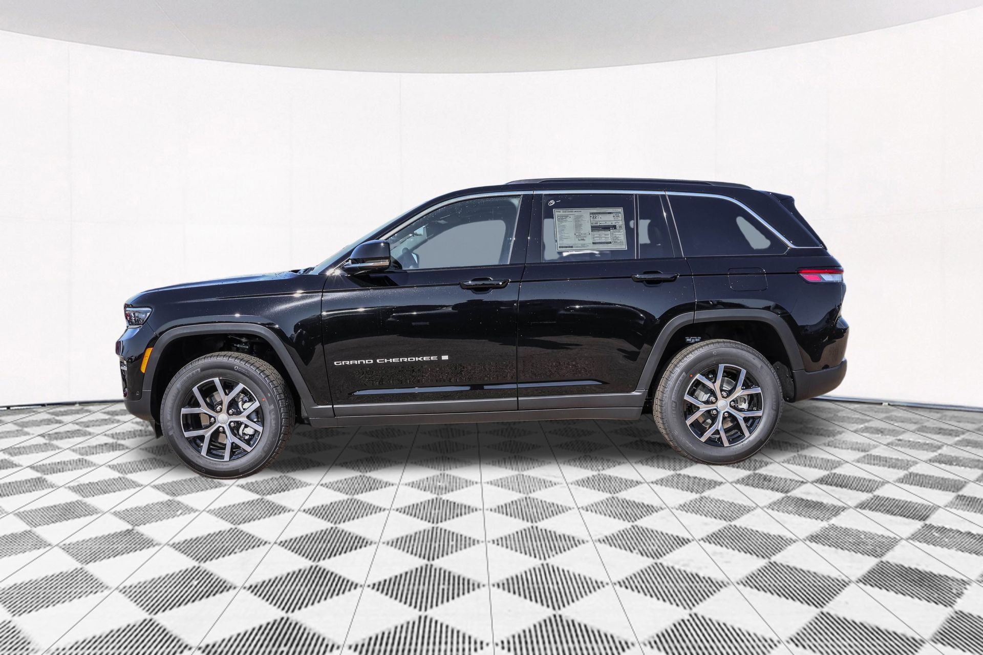 2025 JEEP GRAND CHEROKEE - Image 8