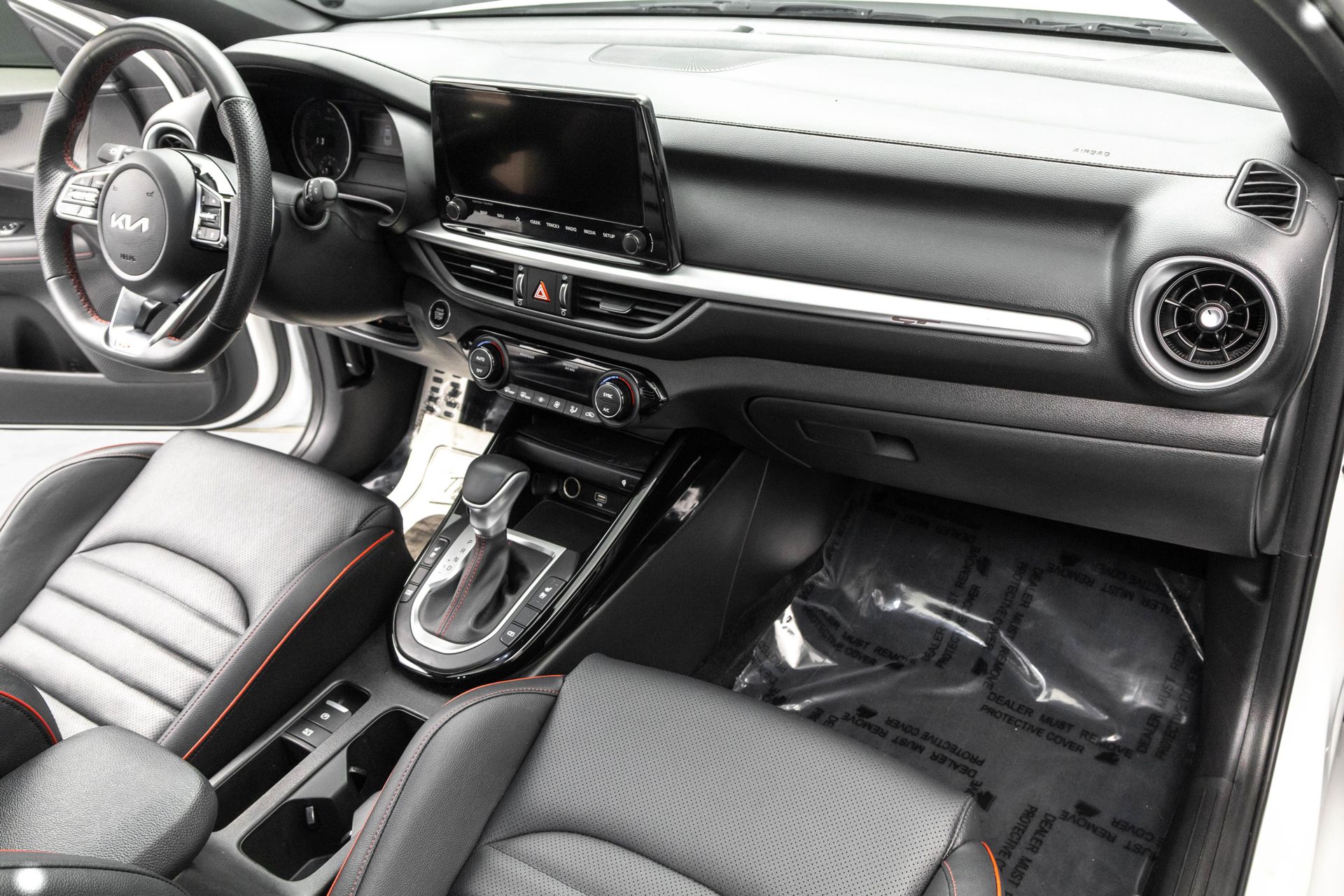 2022 KIA FORTE - Image 39