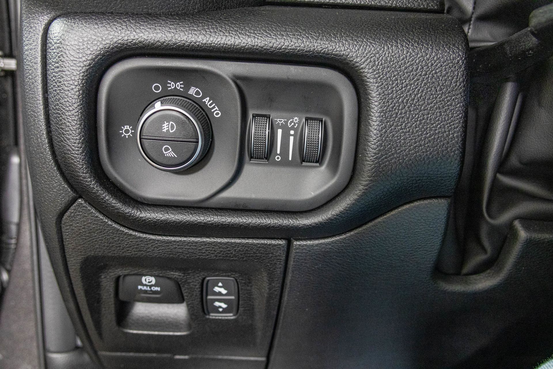 2026 RAM 1500 - Image 17