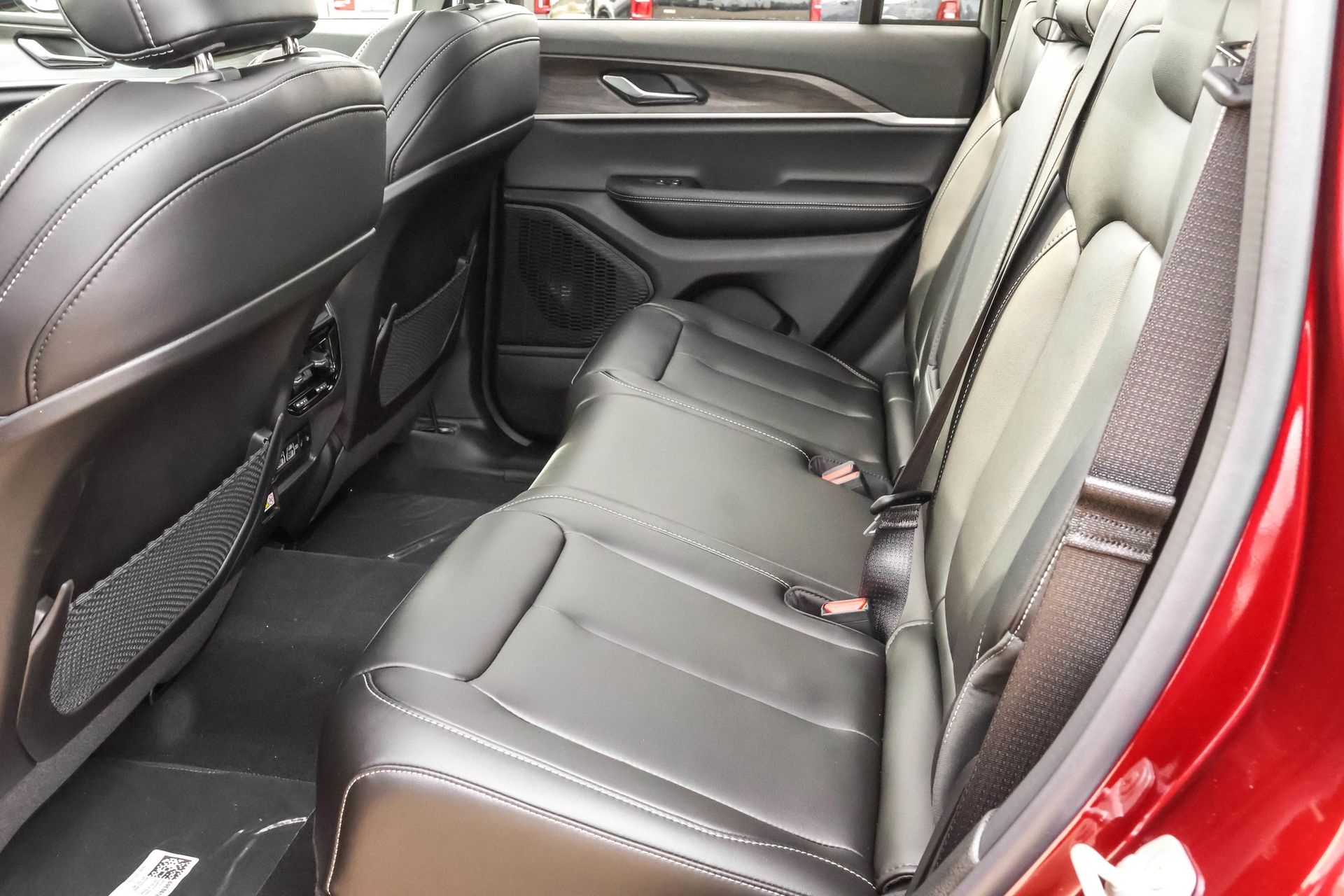 2025 JEEP GRAND CHEROKEE - Image 14