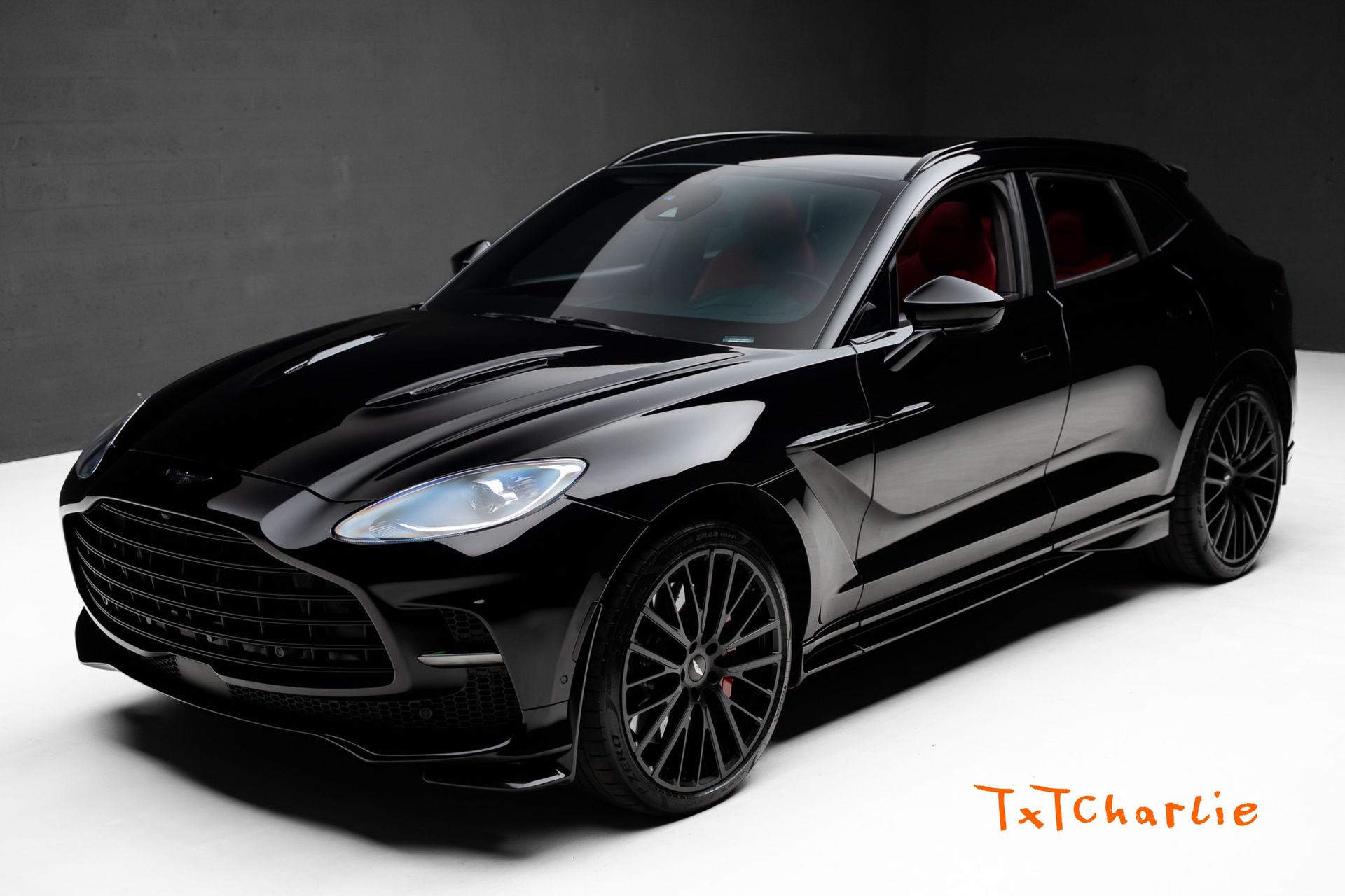 2023 Aston Martin DBX SUV / Crossover All-Wheel Drive 9-Speed Automatic