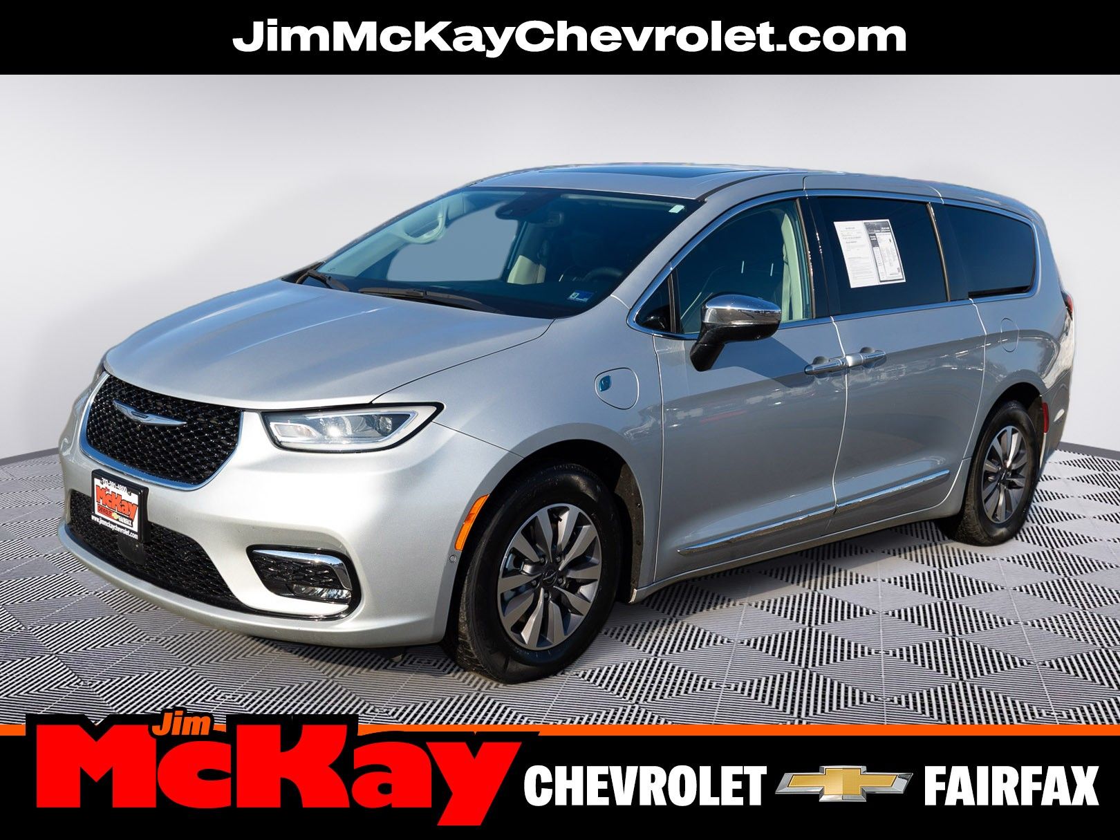 2023 Chrysler Pacifica Hybrid Limited FWD