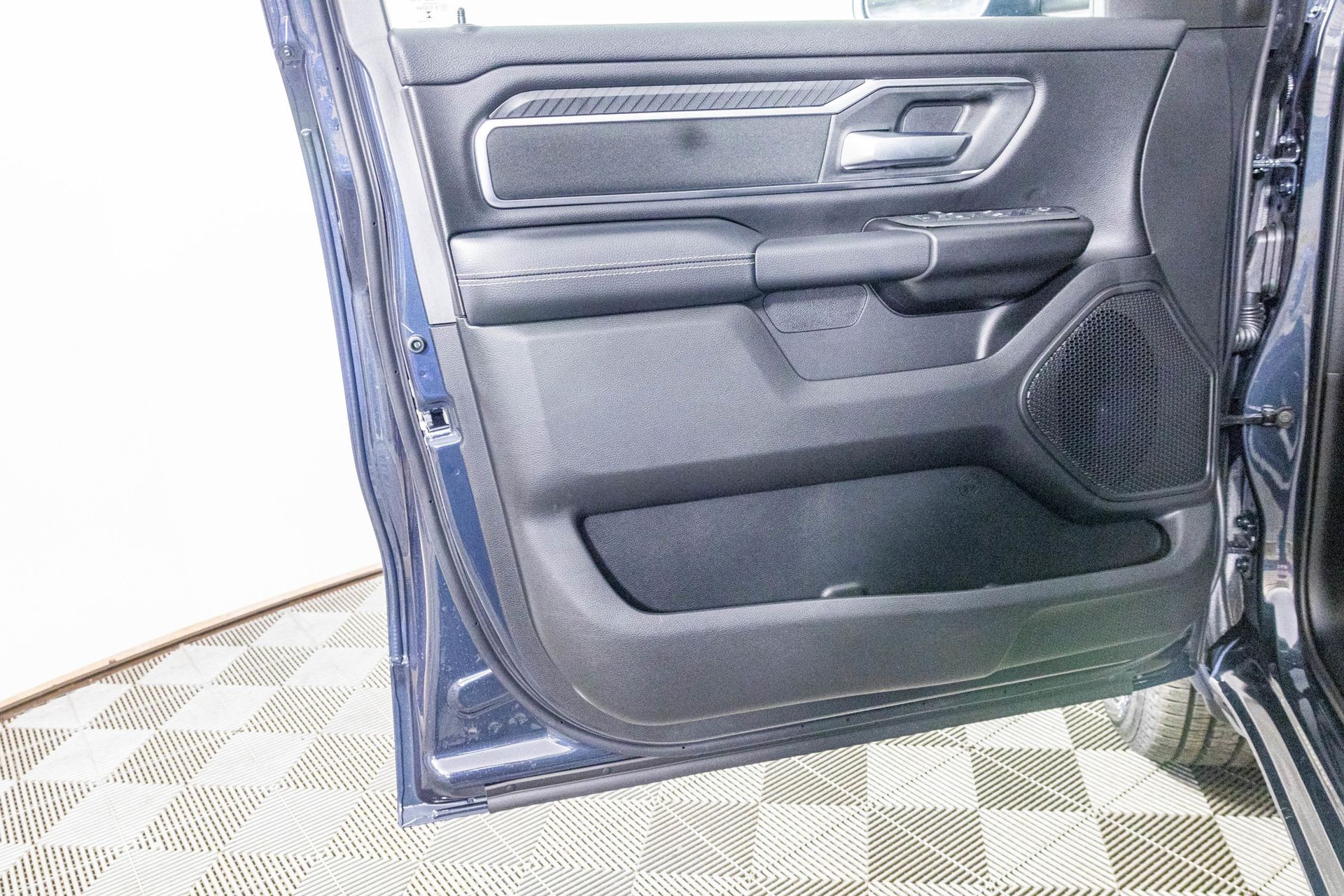 2026 RAM 1500 - Image 14