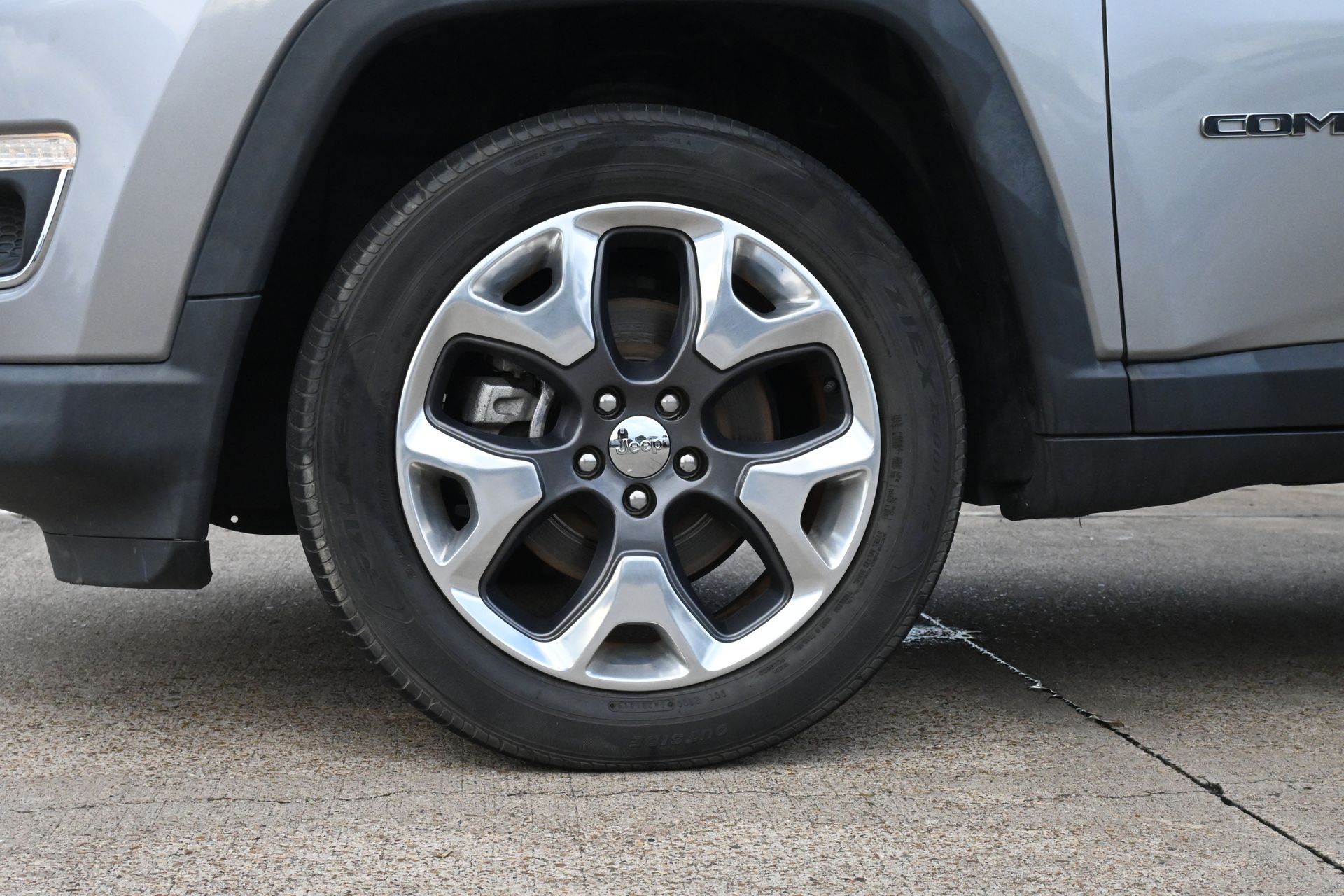 2018 Jeep Compass Limited Silver at Bravo Nissan