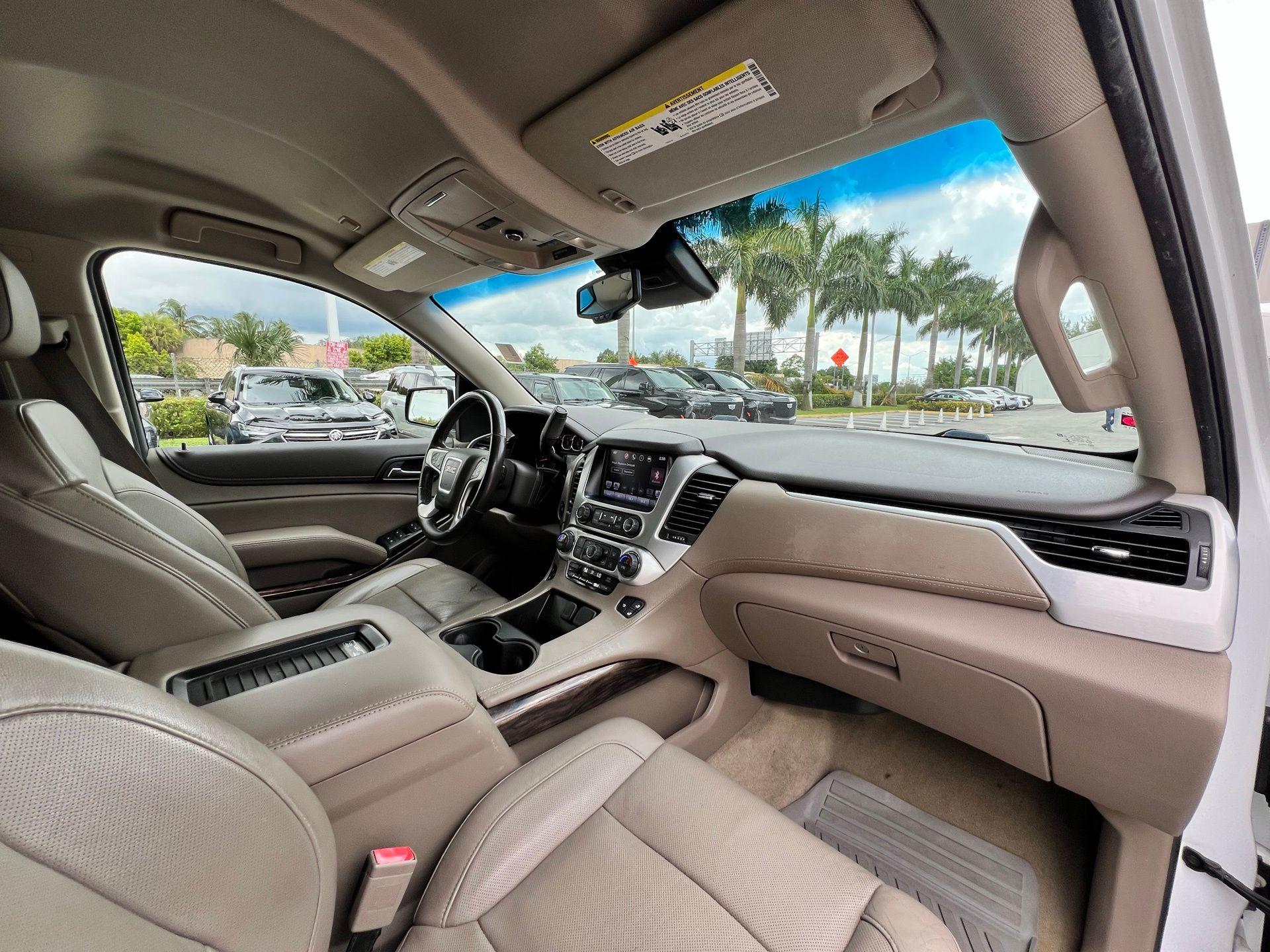 2016 GMC Yukon XL SLT 15