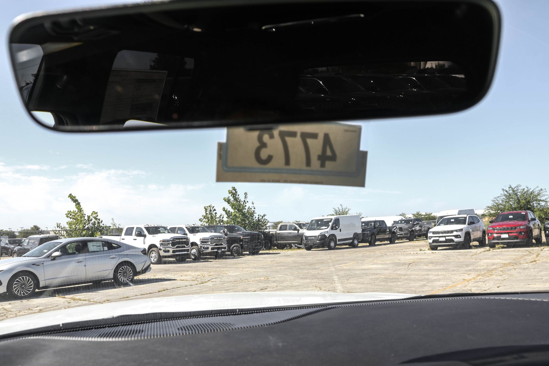 2025 JEEP GRAND CHEROKEE - Image 28