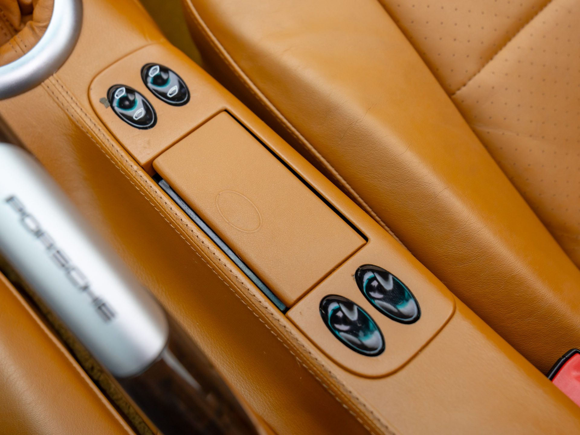 2000 Porsche 911 Carrera photo