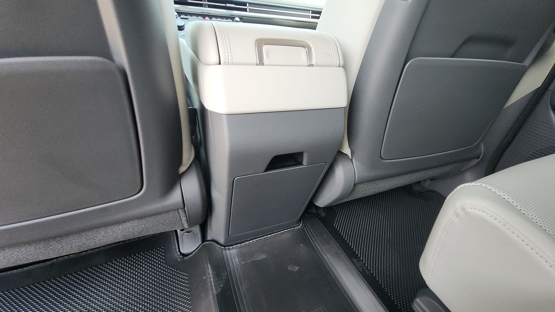 2026 Hyundai Santa Fe Hybrid