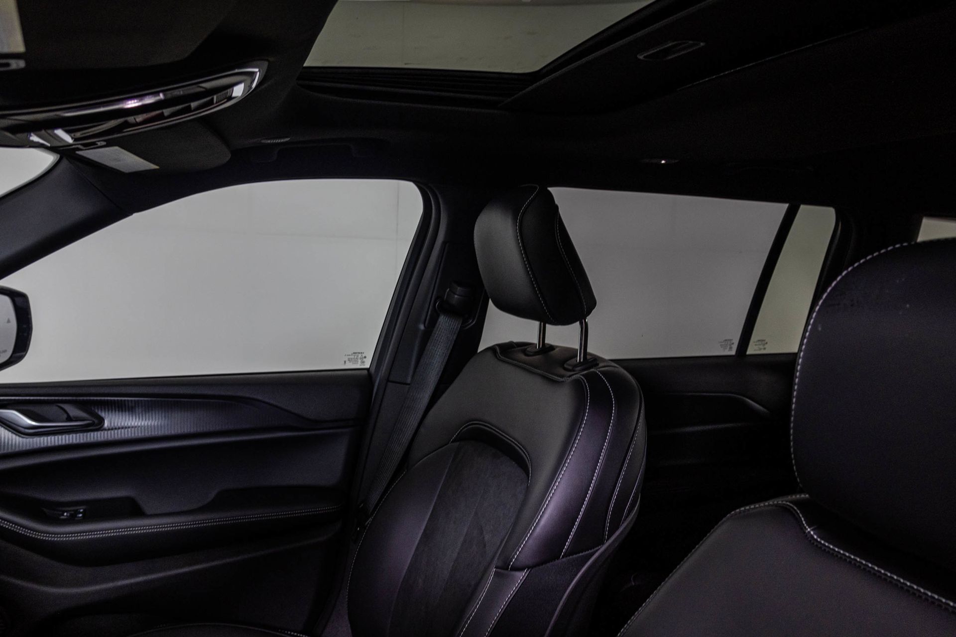 2025 JEEP GRAND CHEROKEE L - Image 25