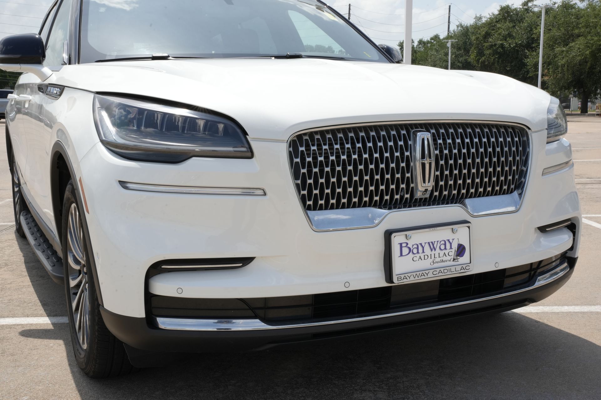 2023 Lincoln Aviator Reserve White at Genesis of Spring