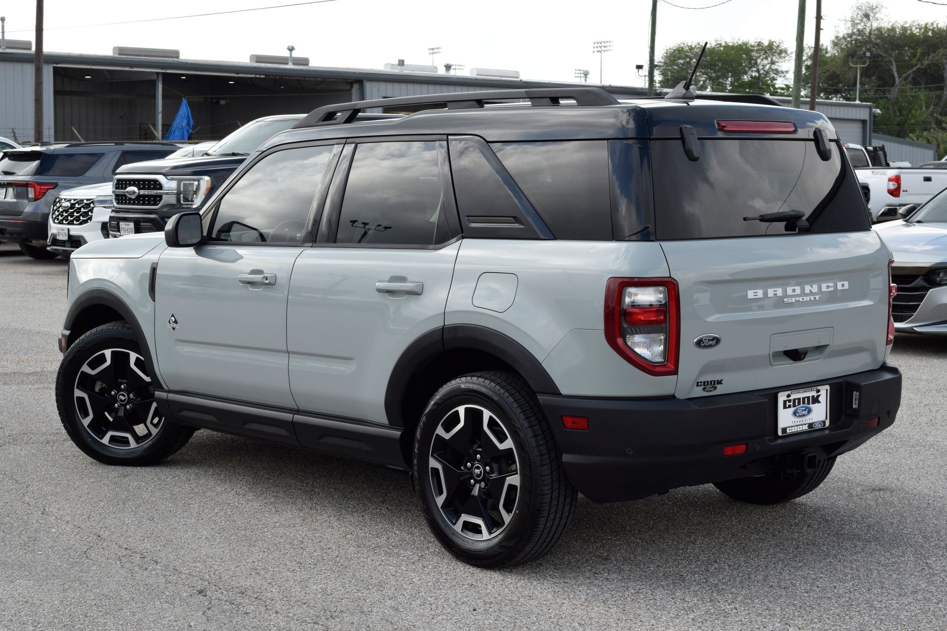2022 Ford Bronco Sport Outer Banks Green at Classic Elite Chevrolet Sugar Land