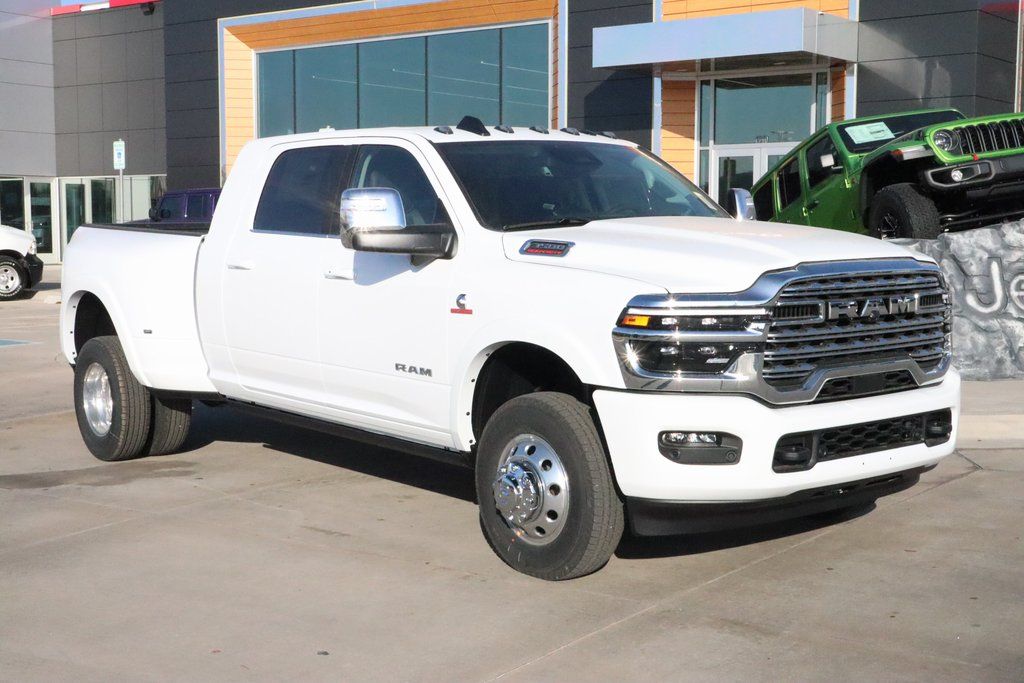 2026 RAM 3500 Limited Mega Cab DRW 4WD