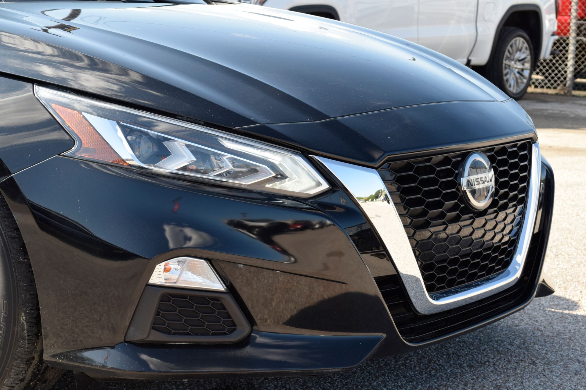 2021 Nissan Altima 2.5 SV Black at AutoSavvy Houston Southwest