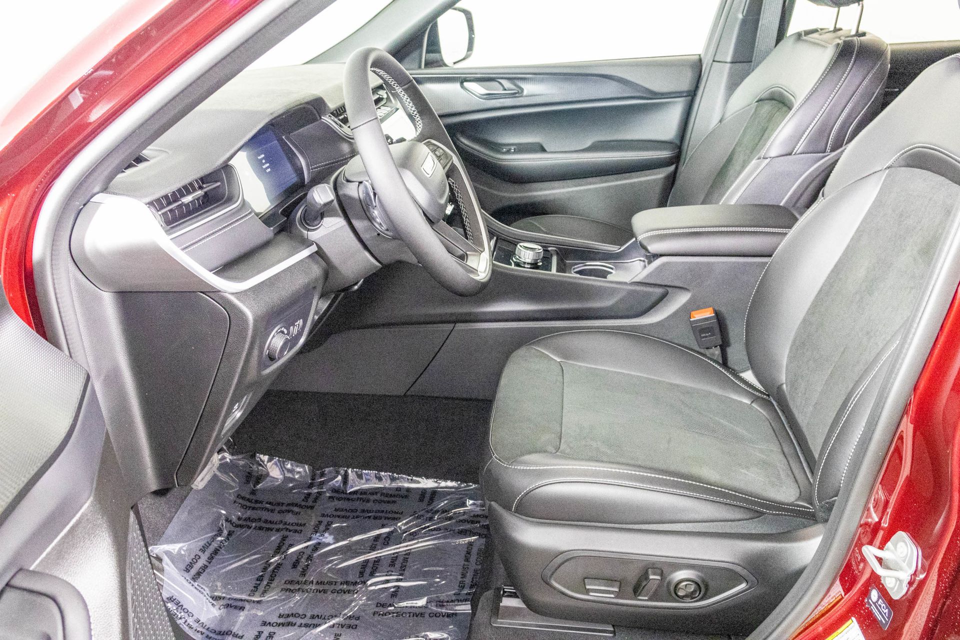 2025 JEEP GRAND CHEROKEE - Image 15