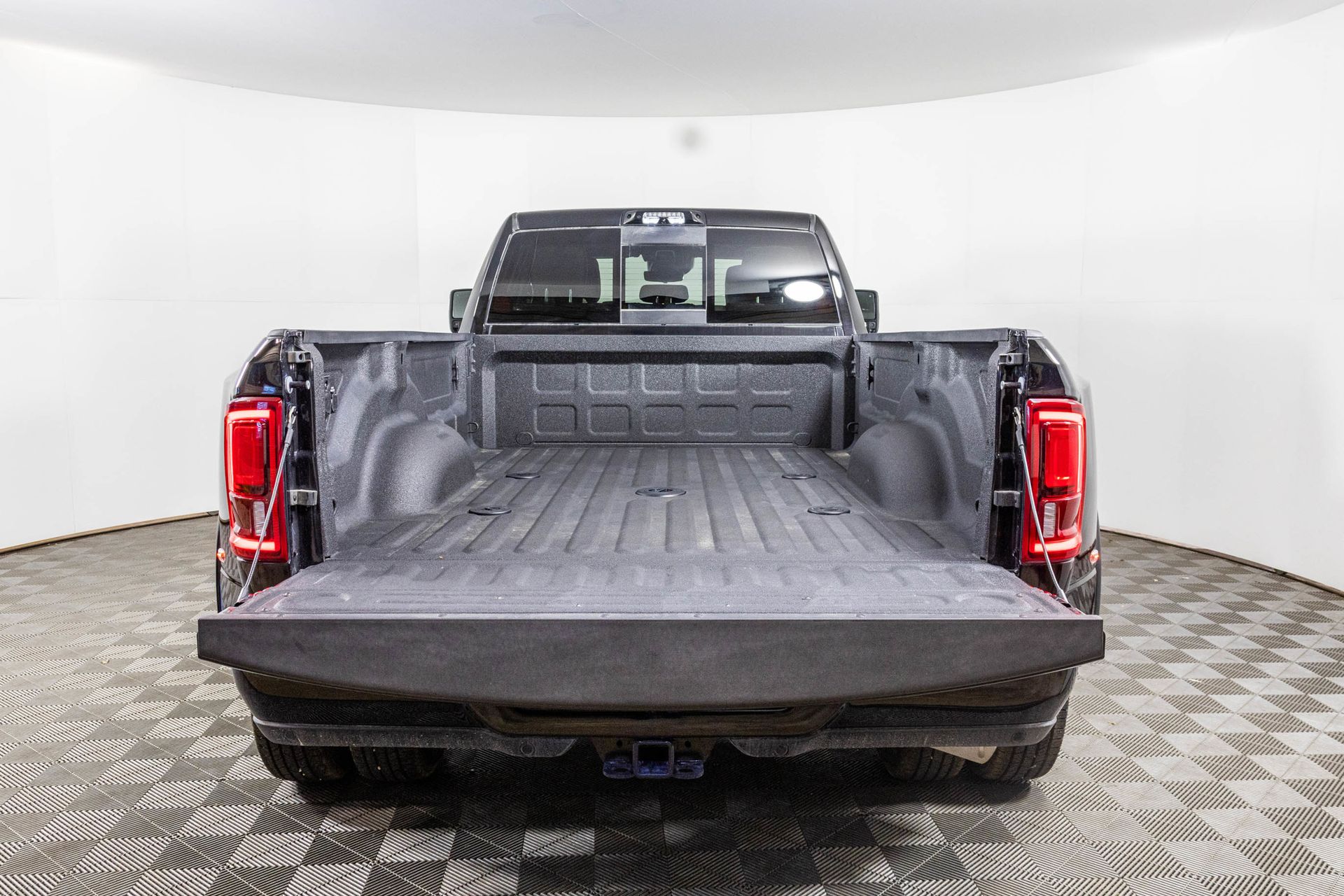 2026 RAM 3500 - Image 34