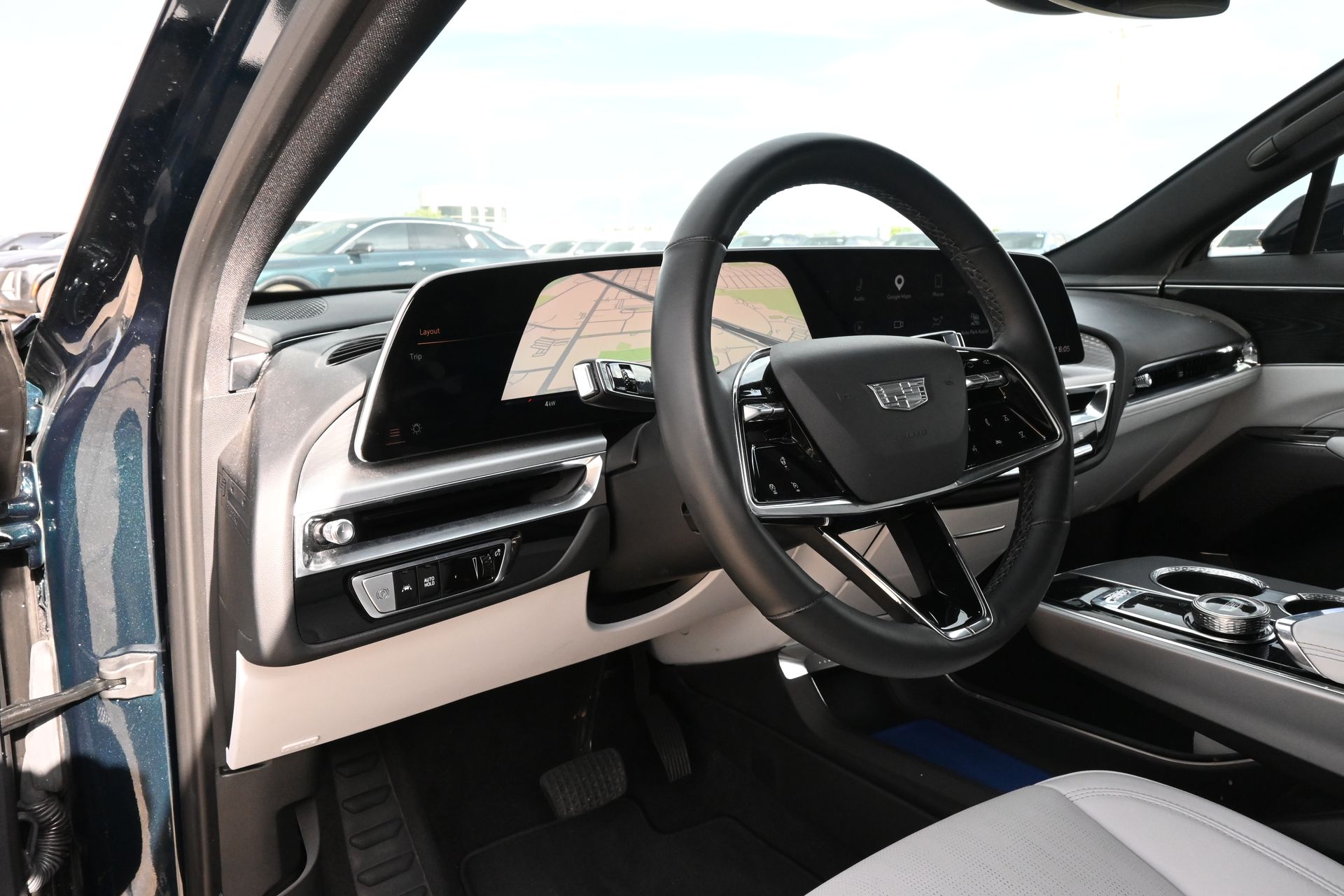 2024 Cadillac LYRIQ Luxury Green at Bayway Cadillac of The Woodlands