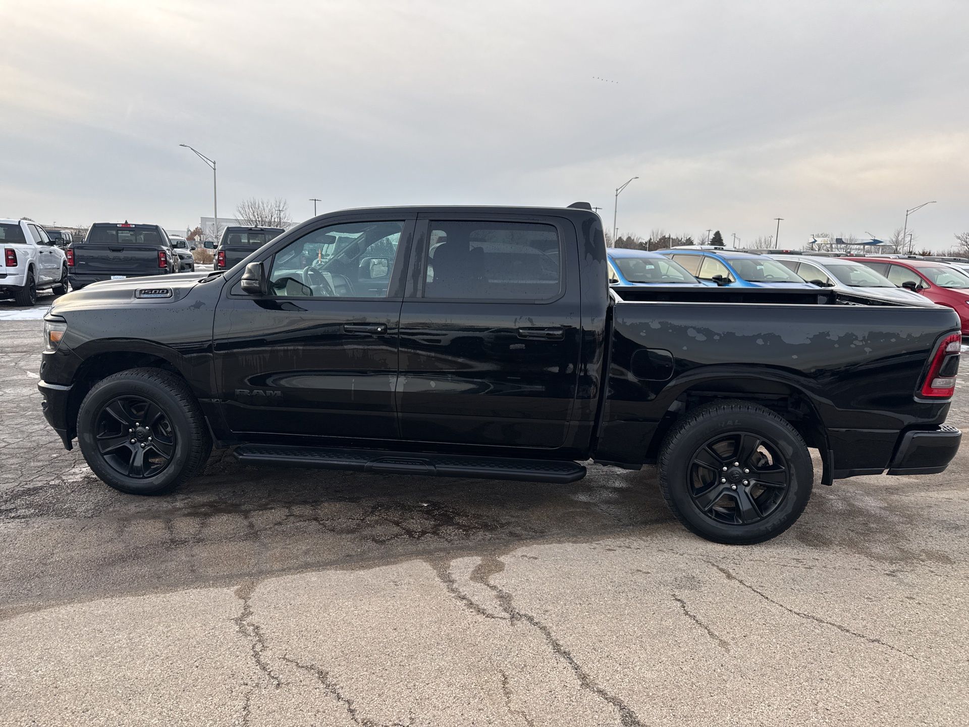 2022 RAM 1500 - Image 9
