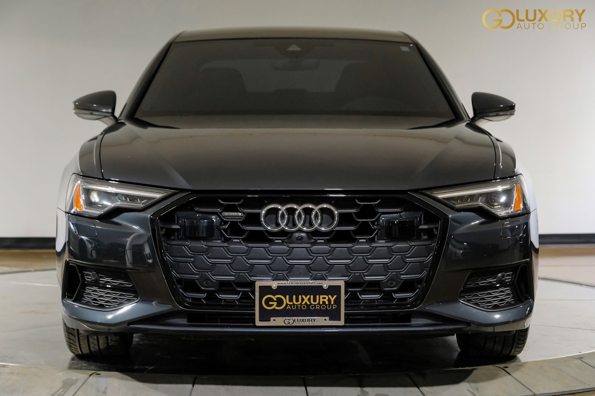 View vehicle photo 7