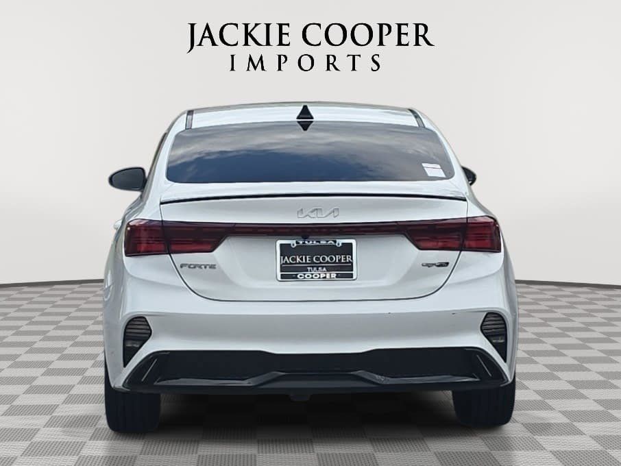 View vehicle photo 6