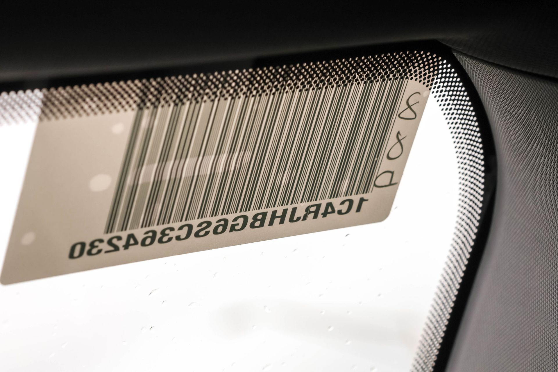 2025 JEEP GRAND CHEROKEE - Image 28