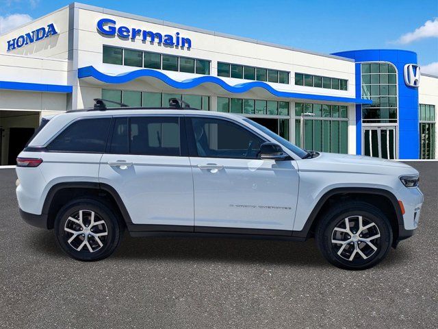 Used 2024 Bright White Clearcoat Jeep Limited image 4
