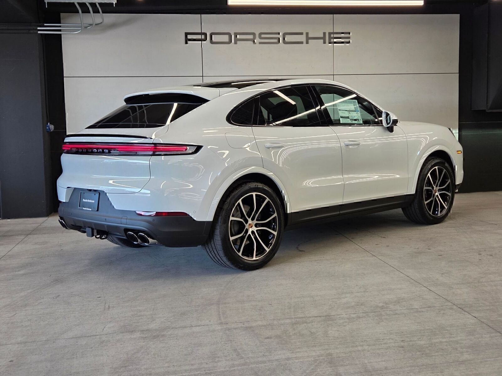 View vehicle photo 6