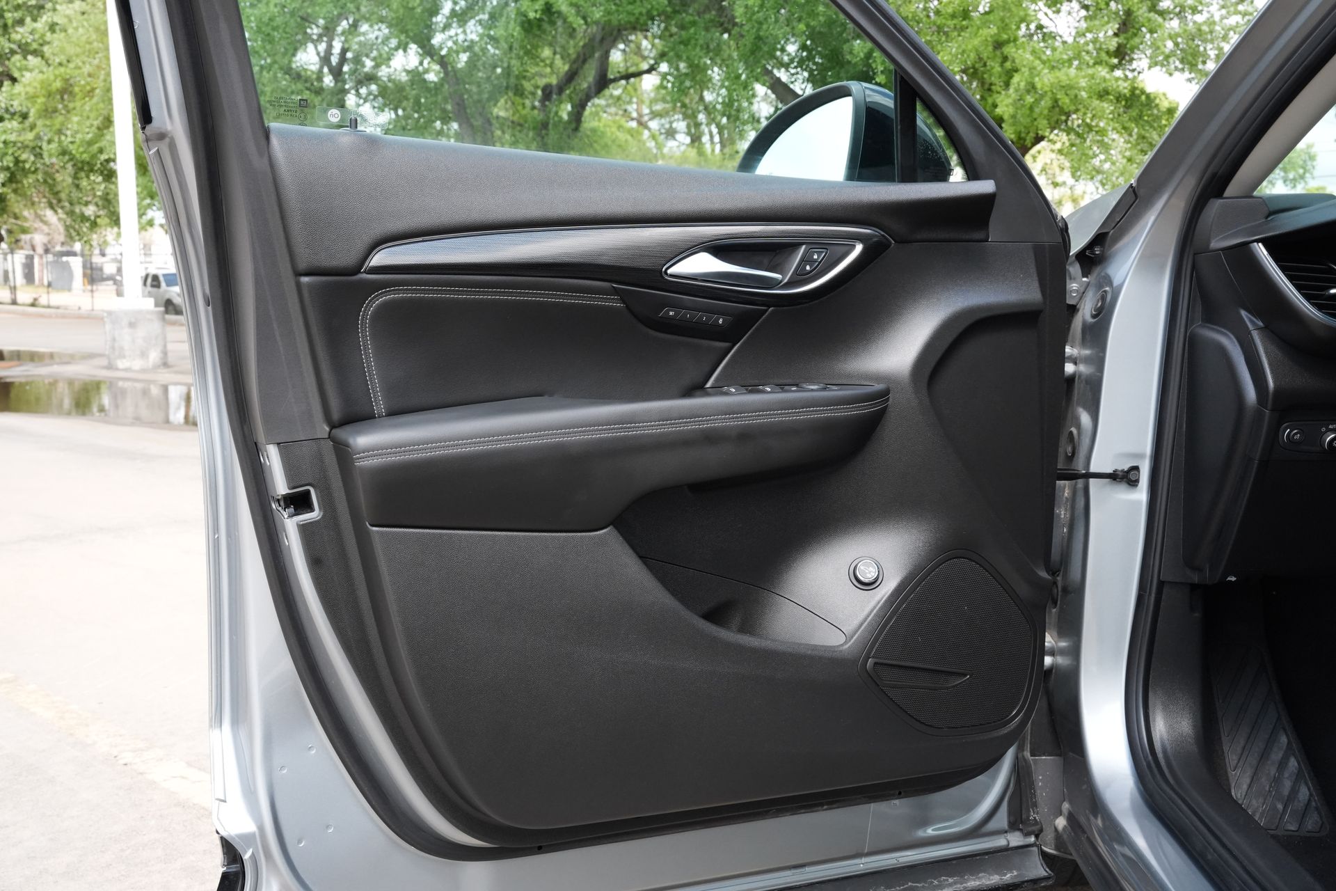 2023 Buick Envision Essence Gray at Toyota of Victoria