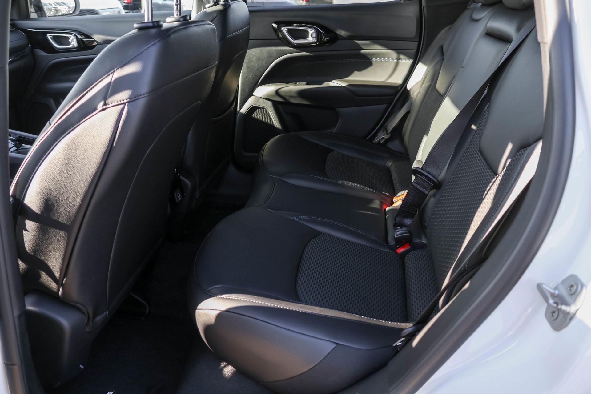 2026 JEEP COMPASS - Image 11