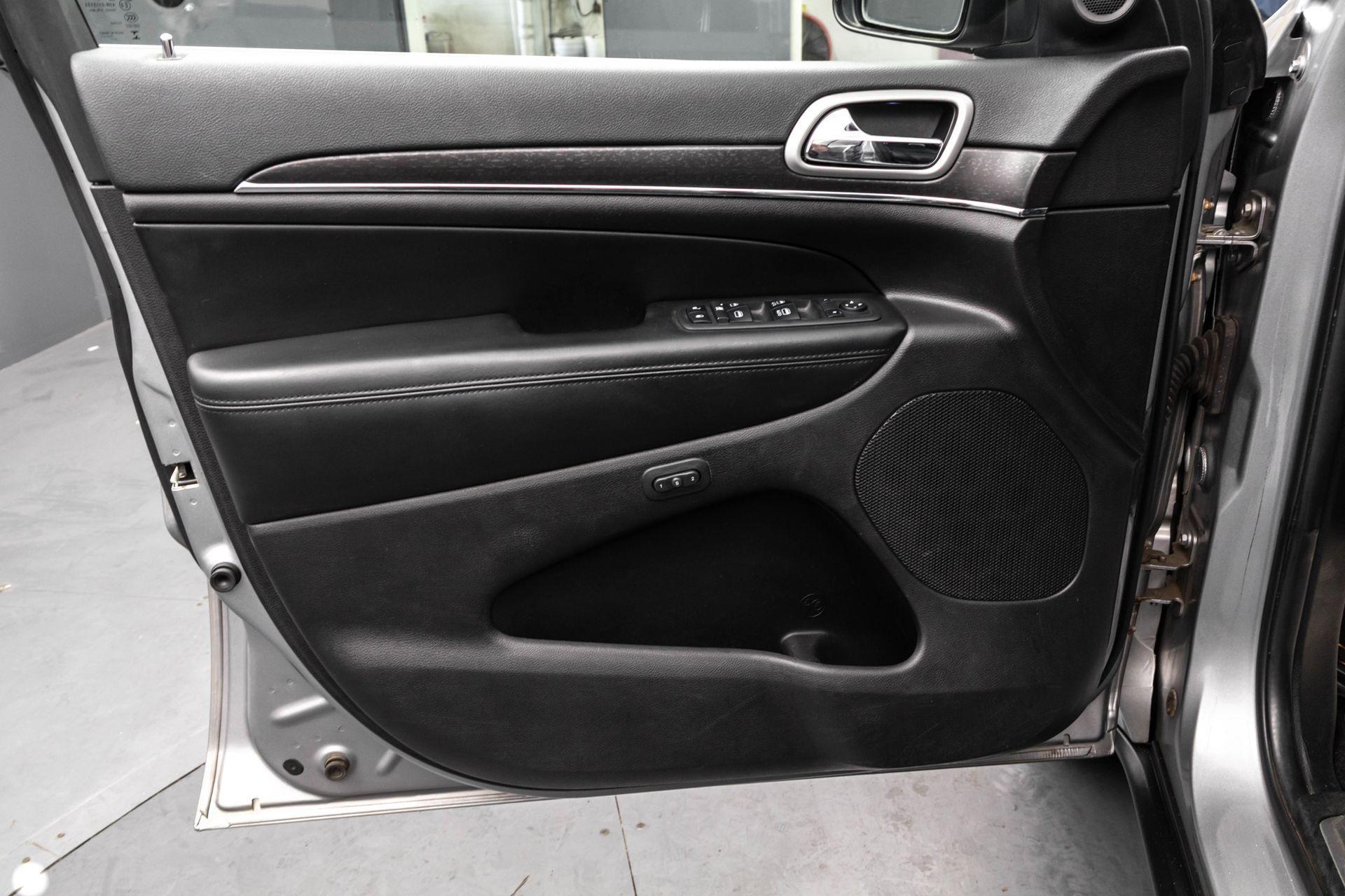 2018 JEEP GRAND CHEROKEE - Image 27