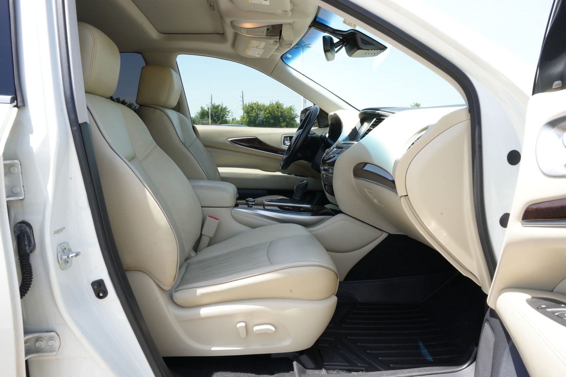 2016 INFINITI QX60 Base White at Emmons Autoplex