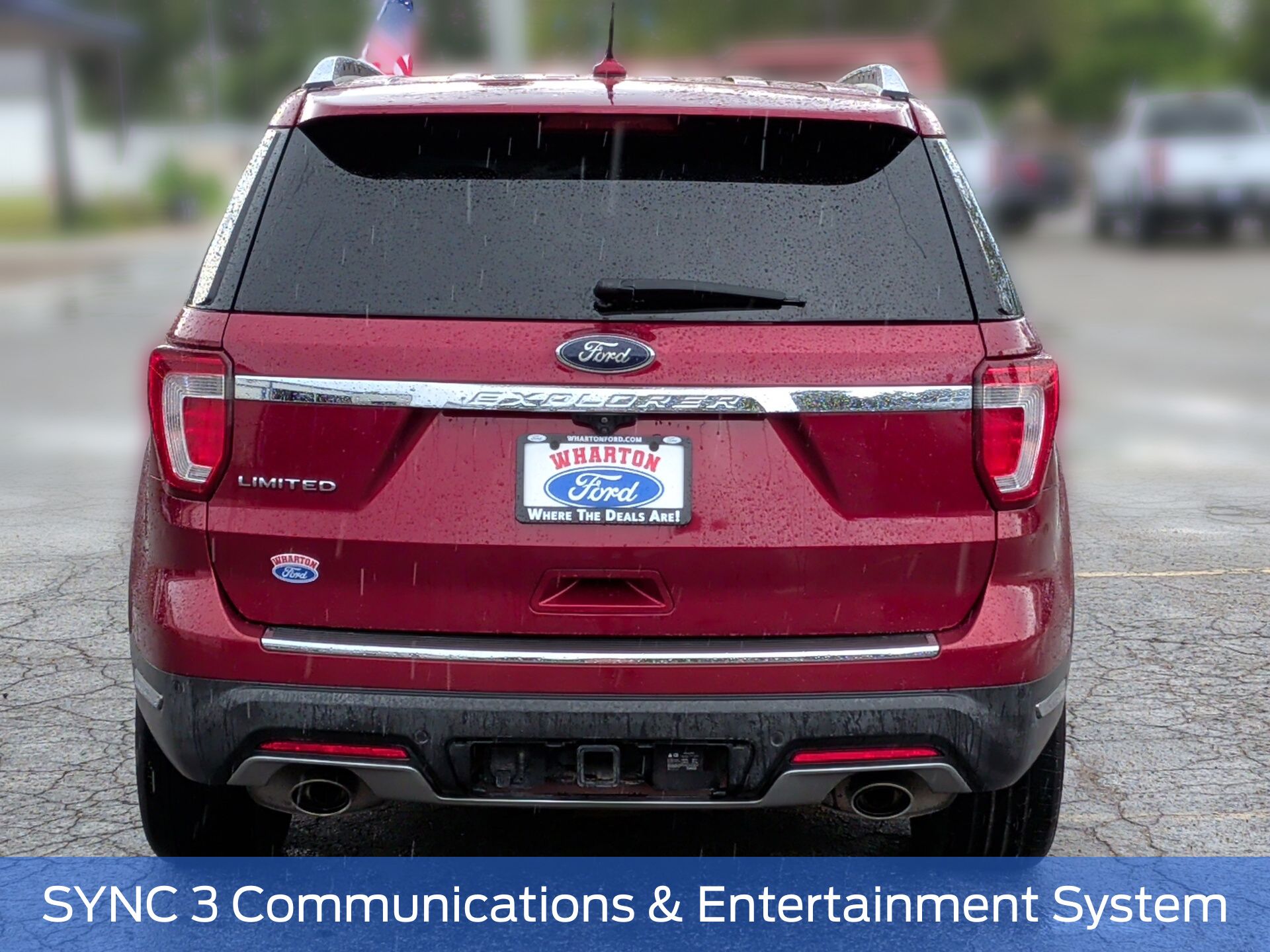2019 Ford Explorer Limited Red at Autostrade